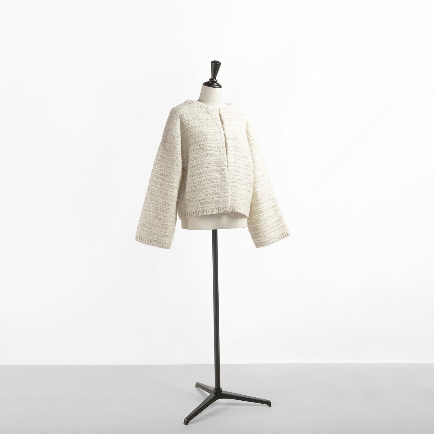 BATONER TWEEDY CREW NECK CARDIGAN