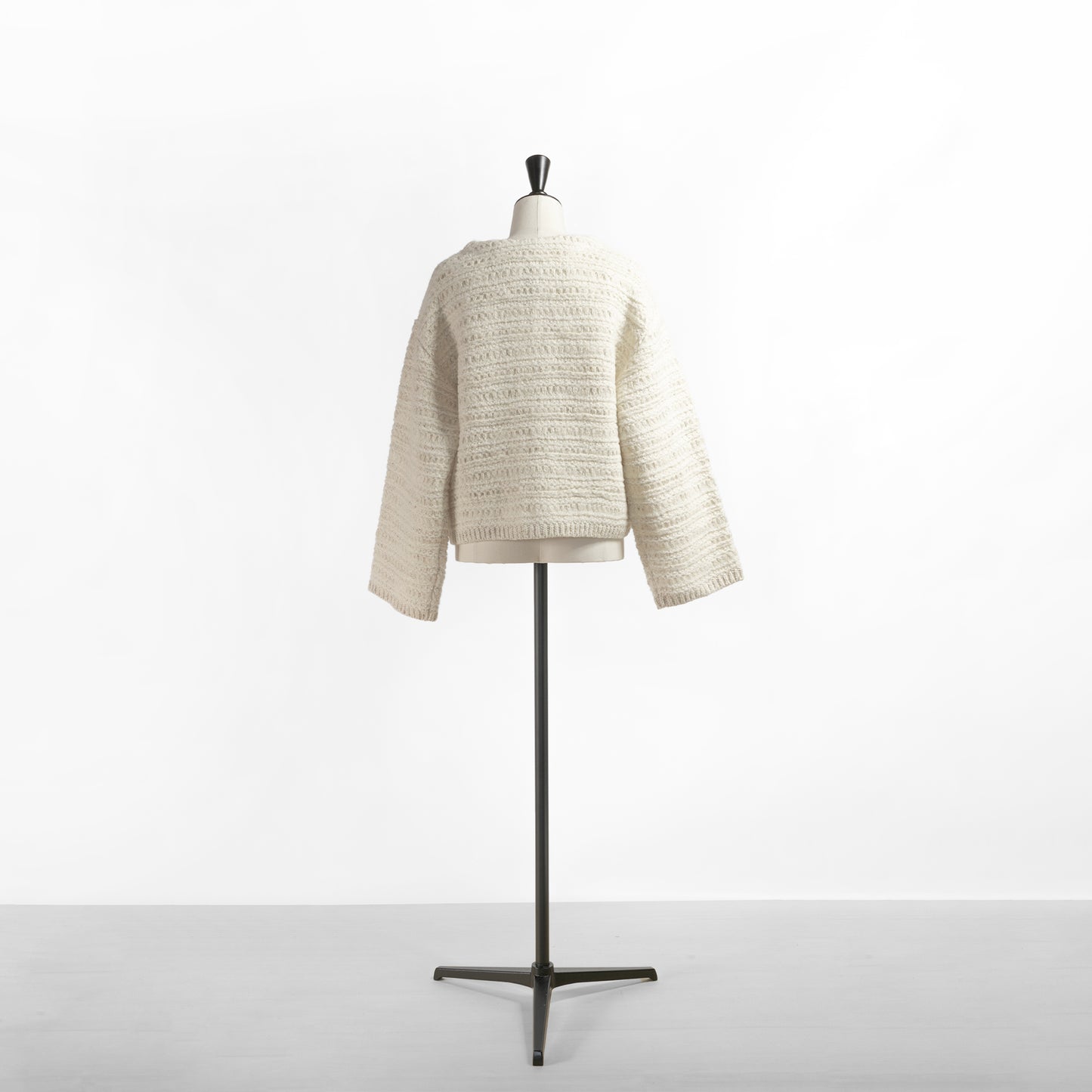 BATONER TWEEDY CREW NECK CARDIGAN