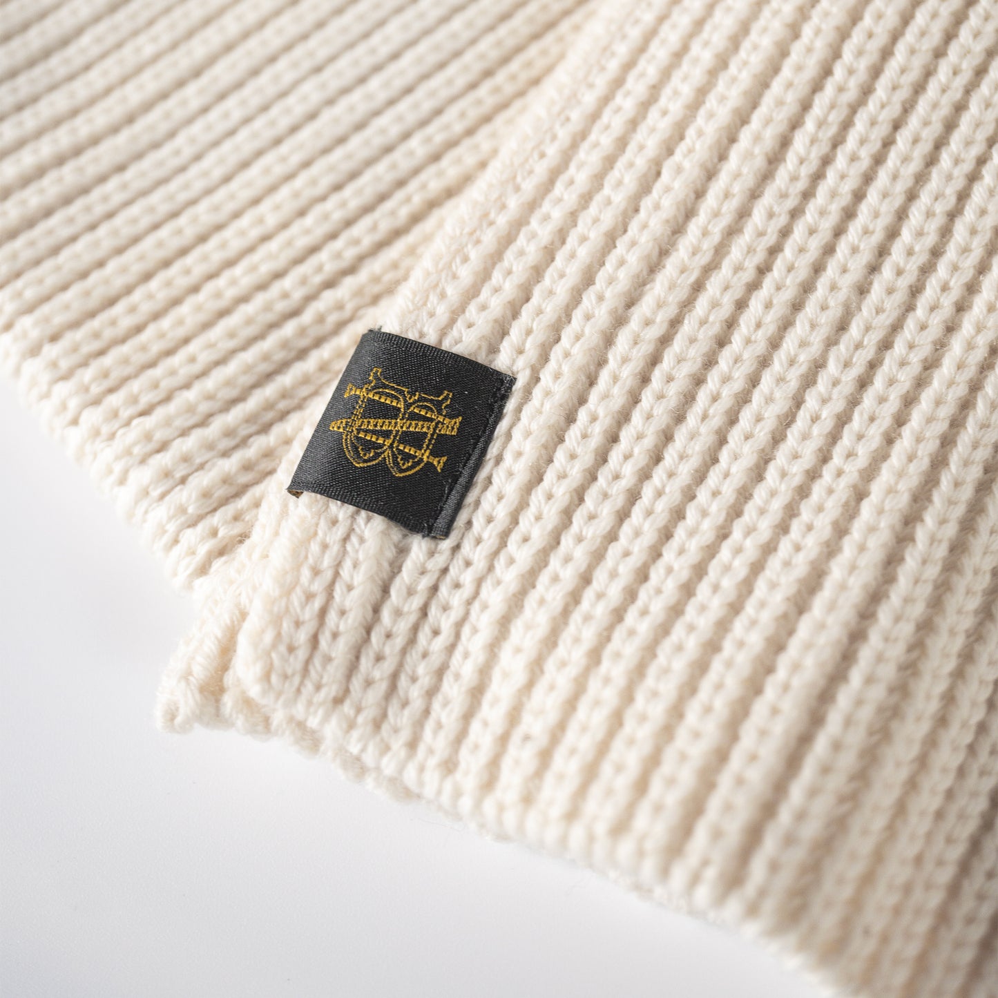 BATONER SOLID WOOL MUFFLER