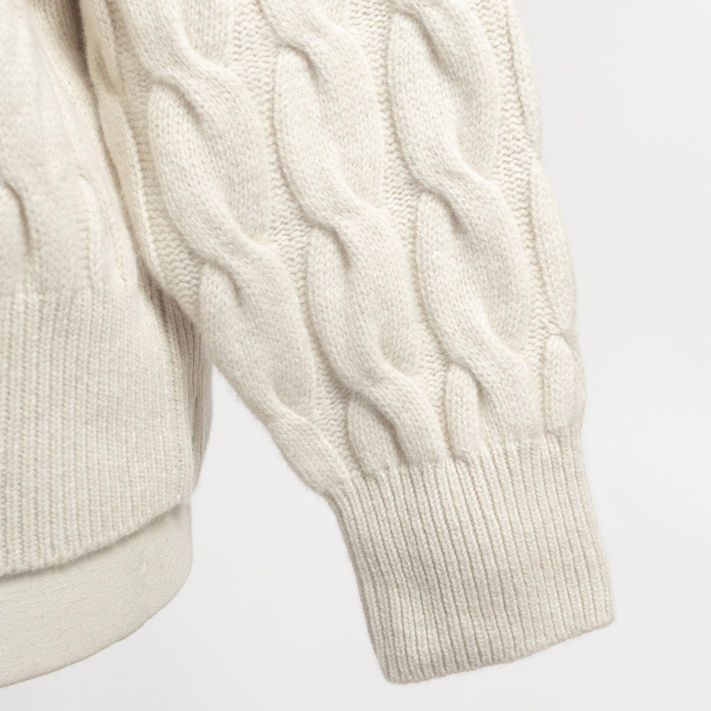 BATONER SUPREME LAMB CABLE MOCK NECK