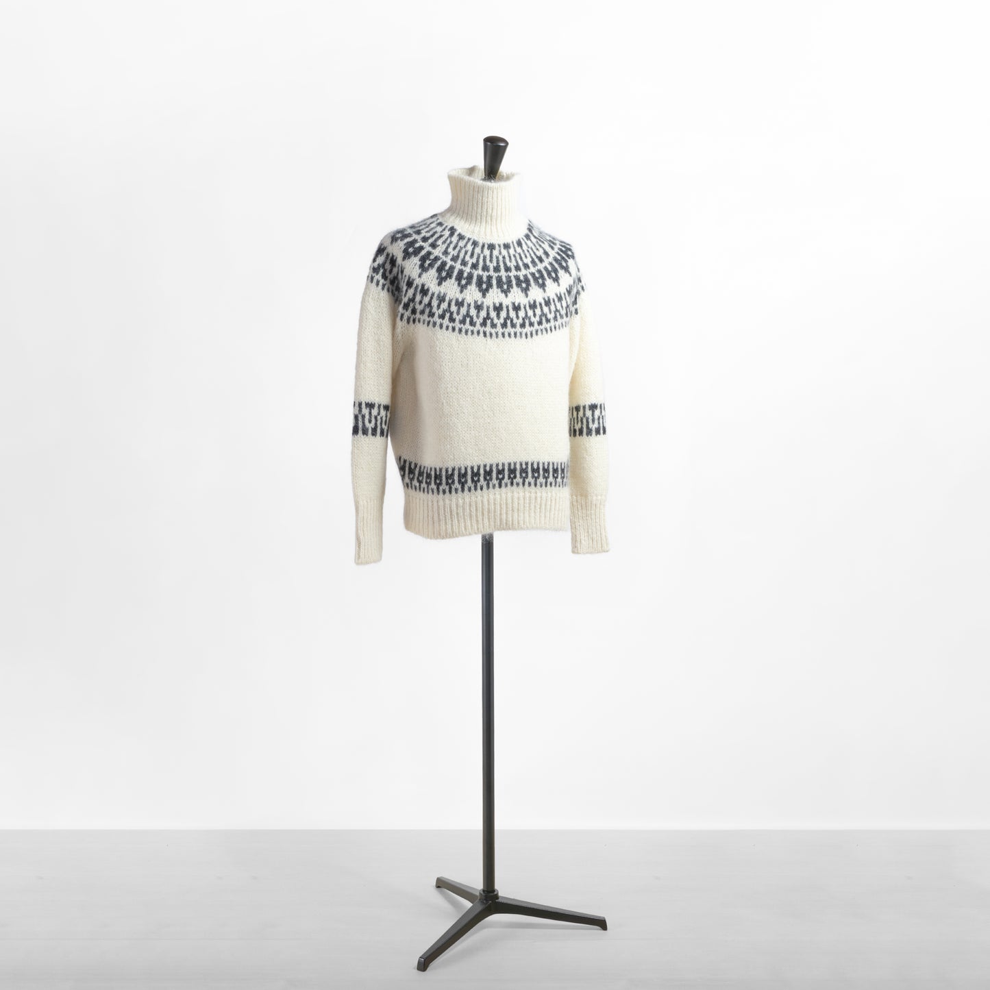 BATONER MEN MOHAIR NORDIC CREW NECK