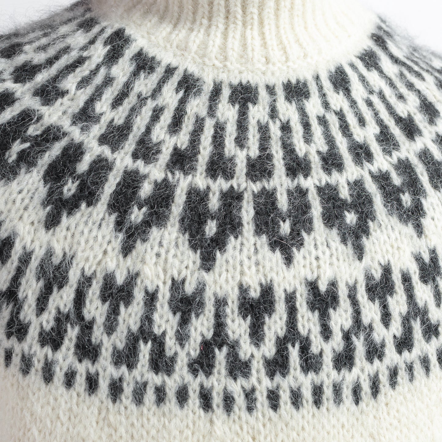 BATONER MEN MOHAIR NORDIC CREW NECK