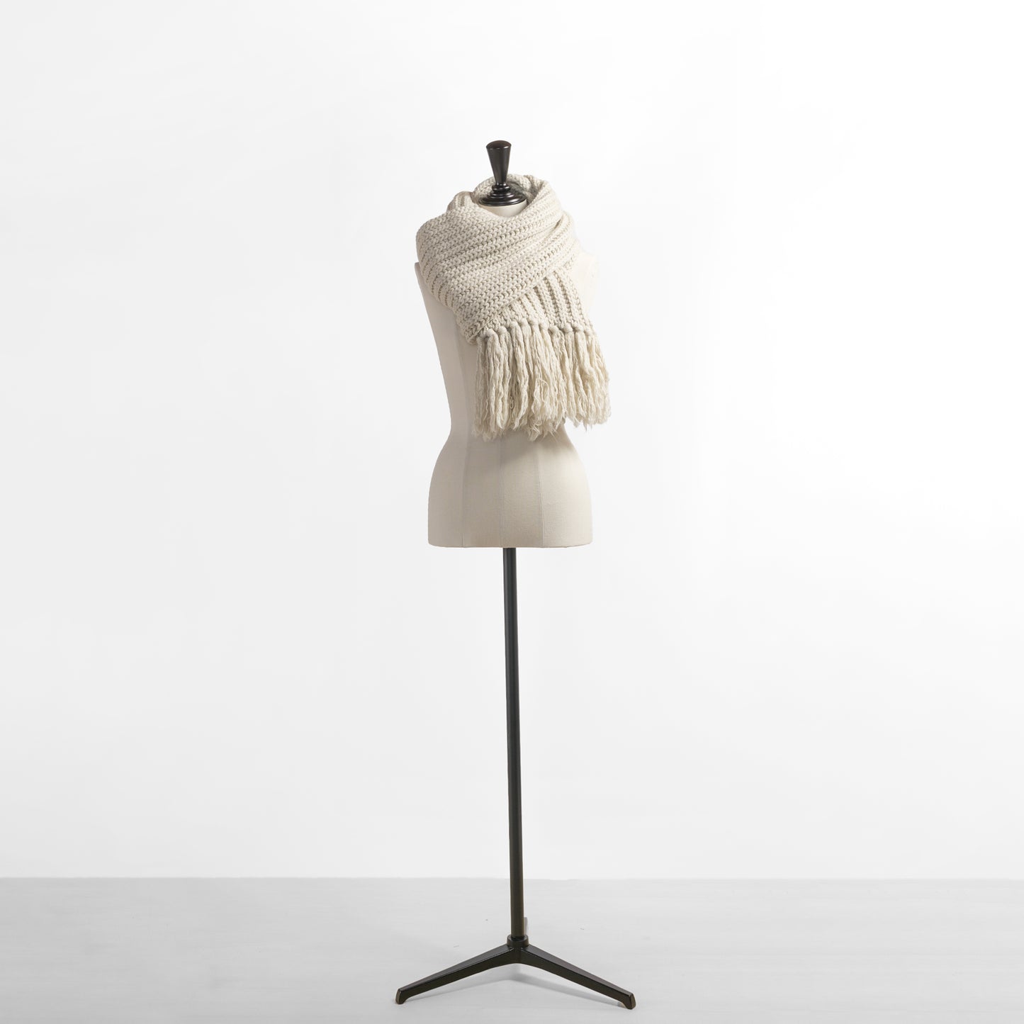 BATONER FRINGE BIG MUFFLER
