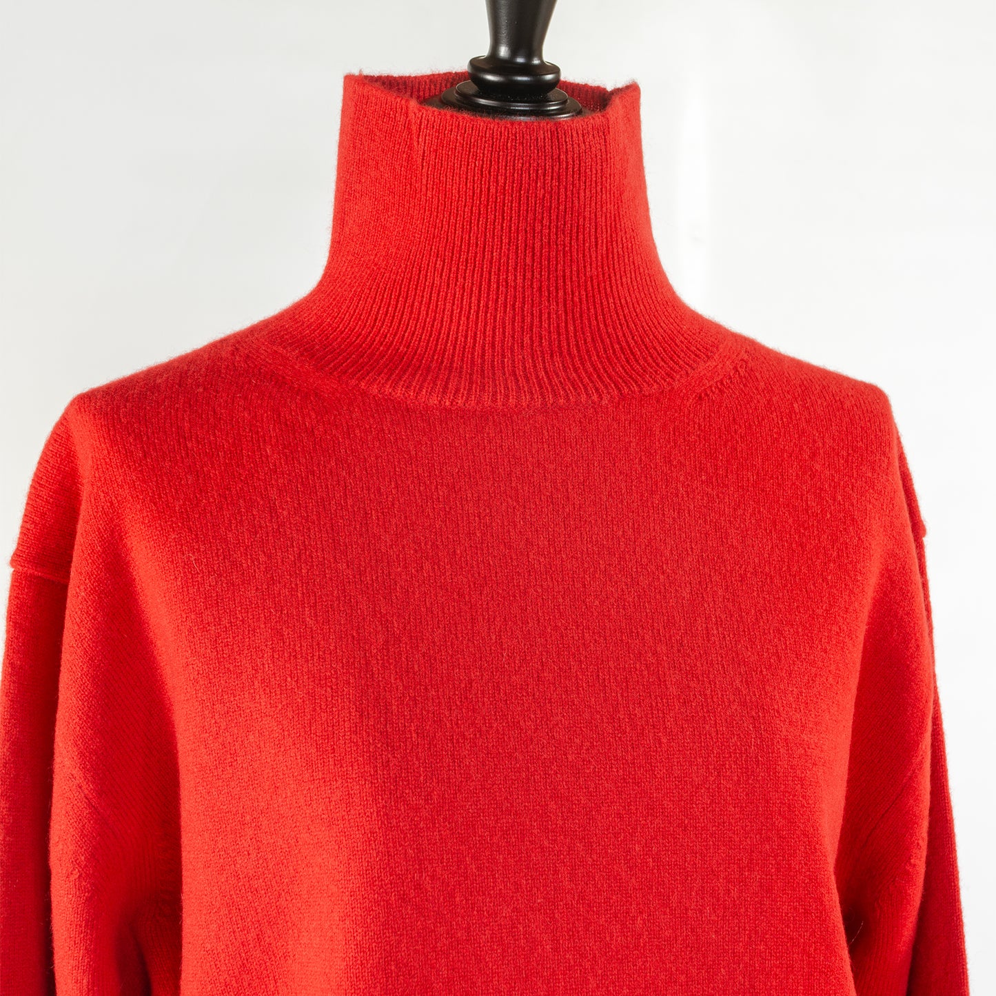 BATONER UNISEX INNOCENT CASHMERE TURTLE NECK