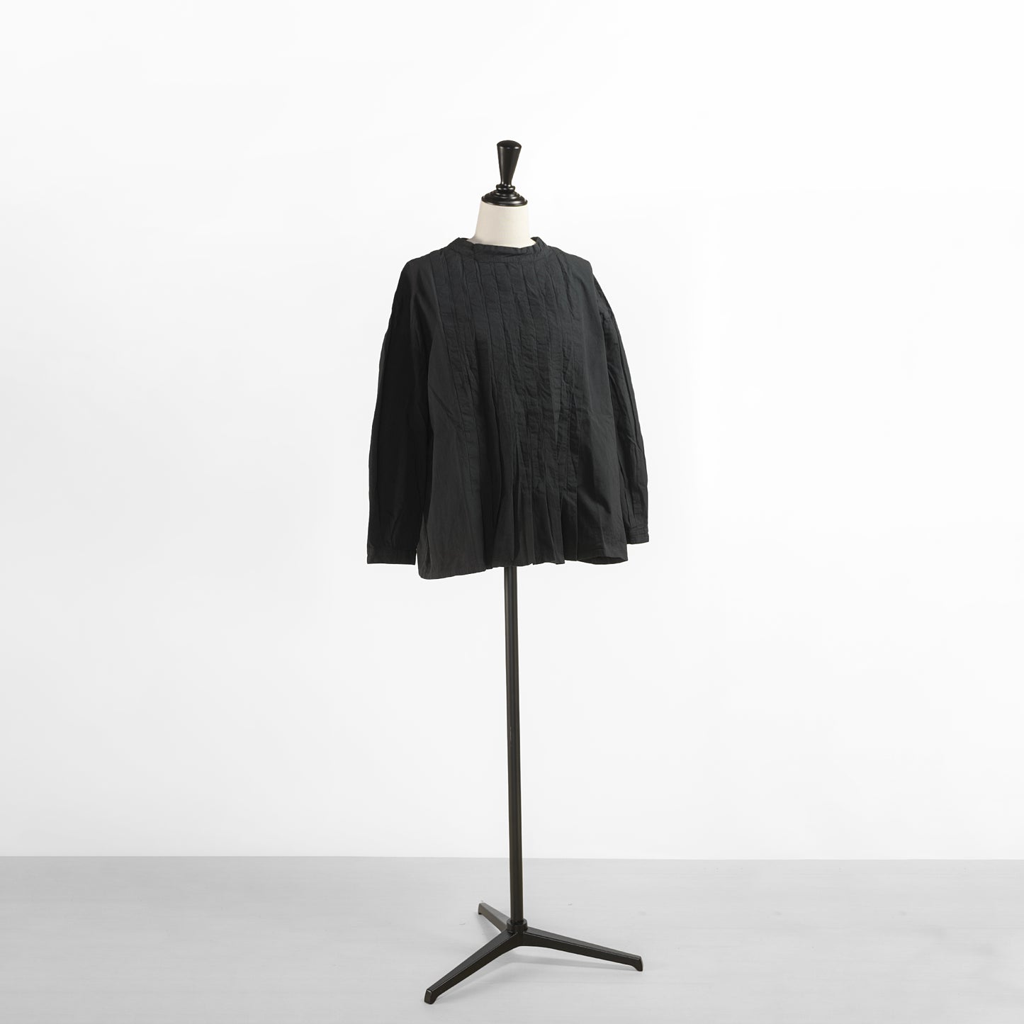 grin BROAD BOTTLE NECK TUCK SHIRT