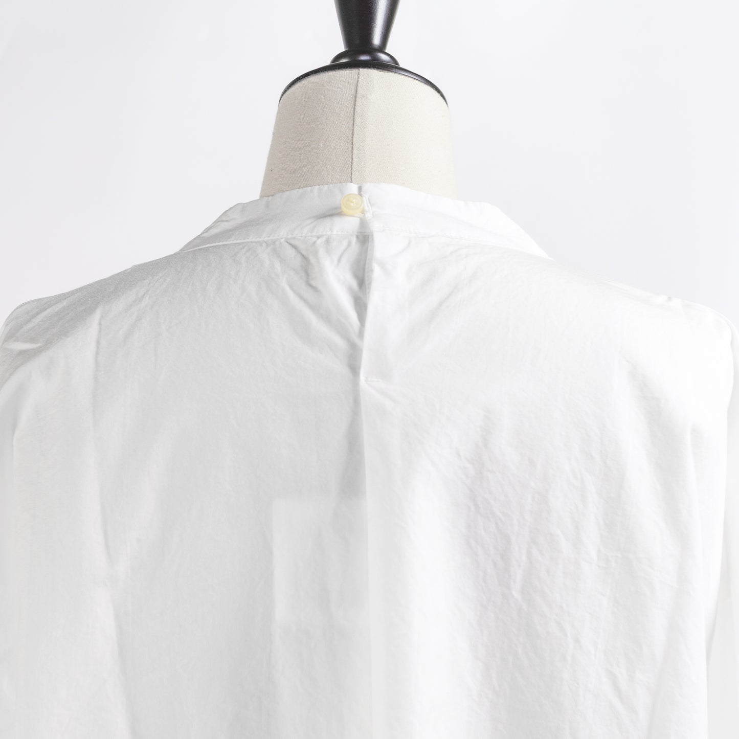 grin BROAD BOTTLE NECK TUCK SHIRT