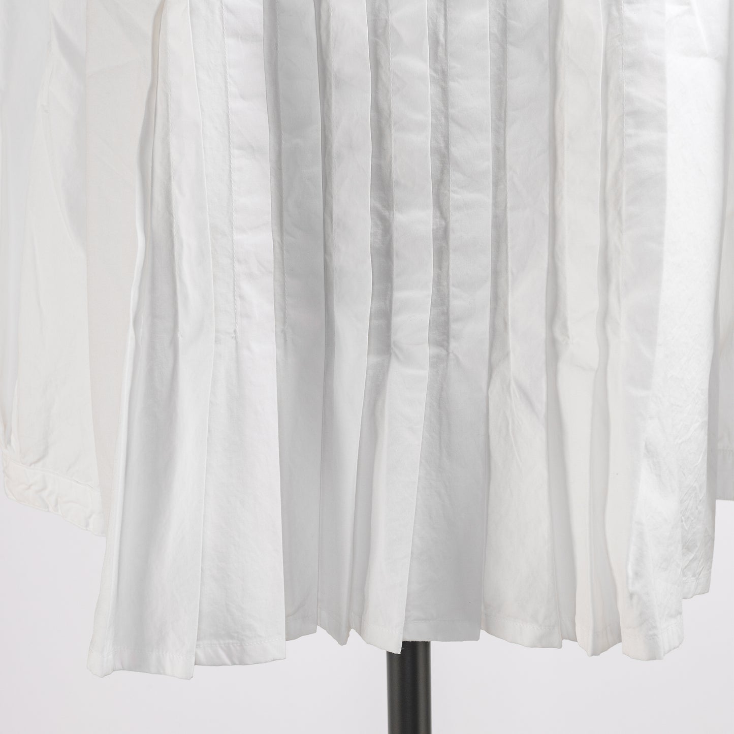 grin BROAD BOTTLE NECK TUCK SHIRT