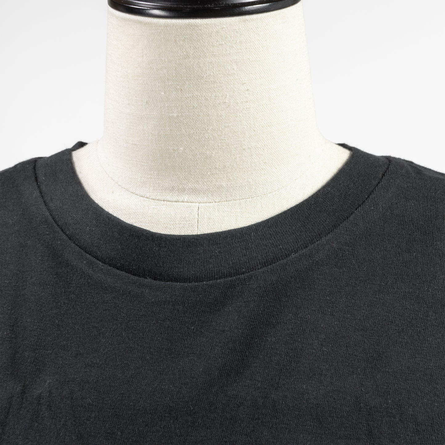 25SS Hanes ジャパンフィットスリーブレスTシャツ 5.3oz ホワイト&ブラック2枚組