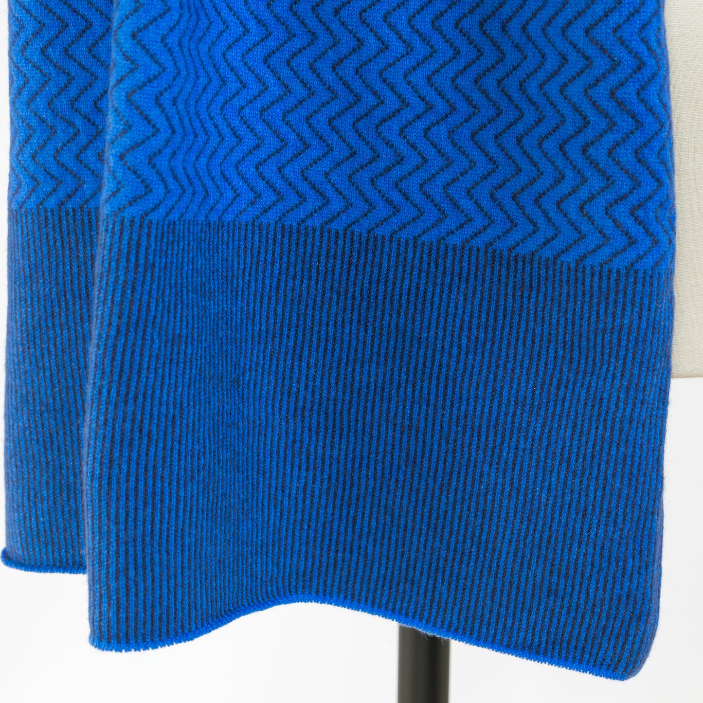 Johnstons of Elgin JACQUARD SCARF 195×50