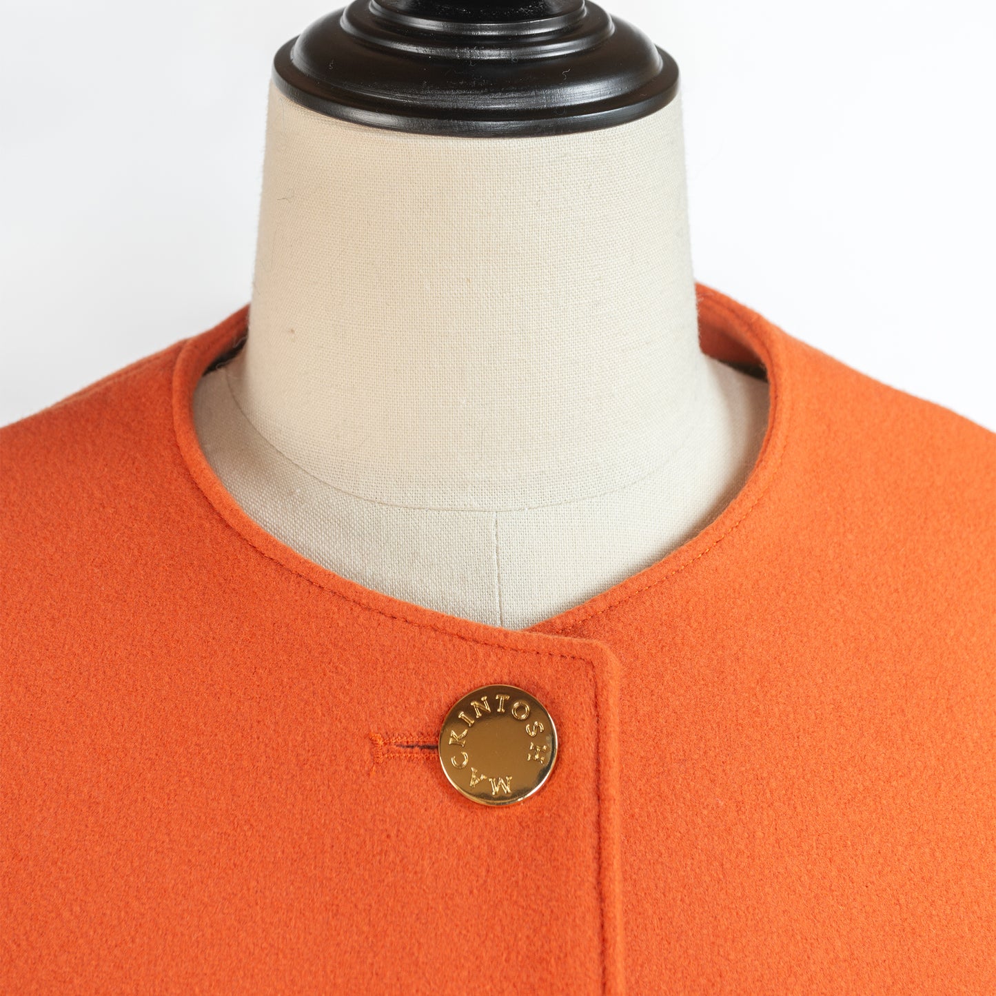 MACKINTOSH NEW HUMBIE NO COLLAR METAL BUTTON JAFFA