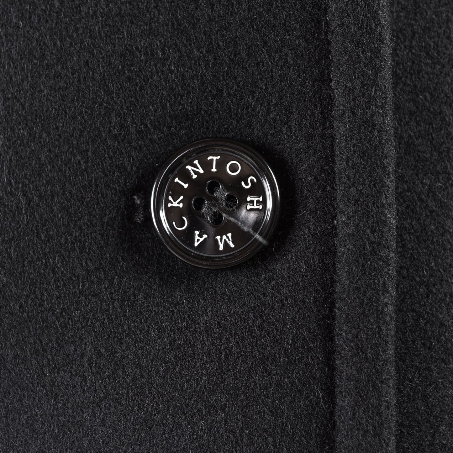 MACKINTOSH NEW HUMBIE LOGO BOTTON