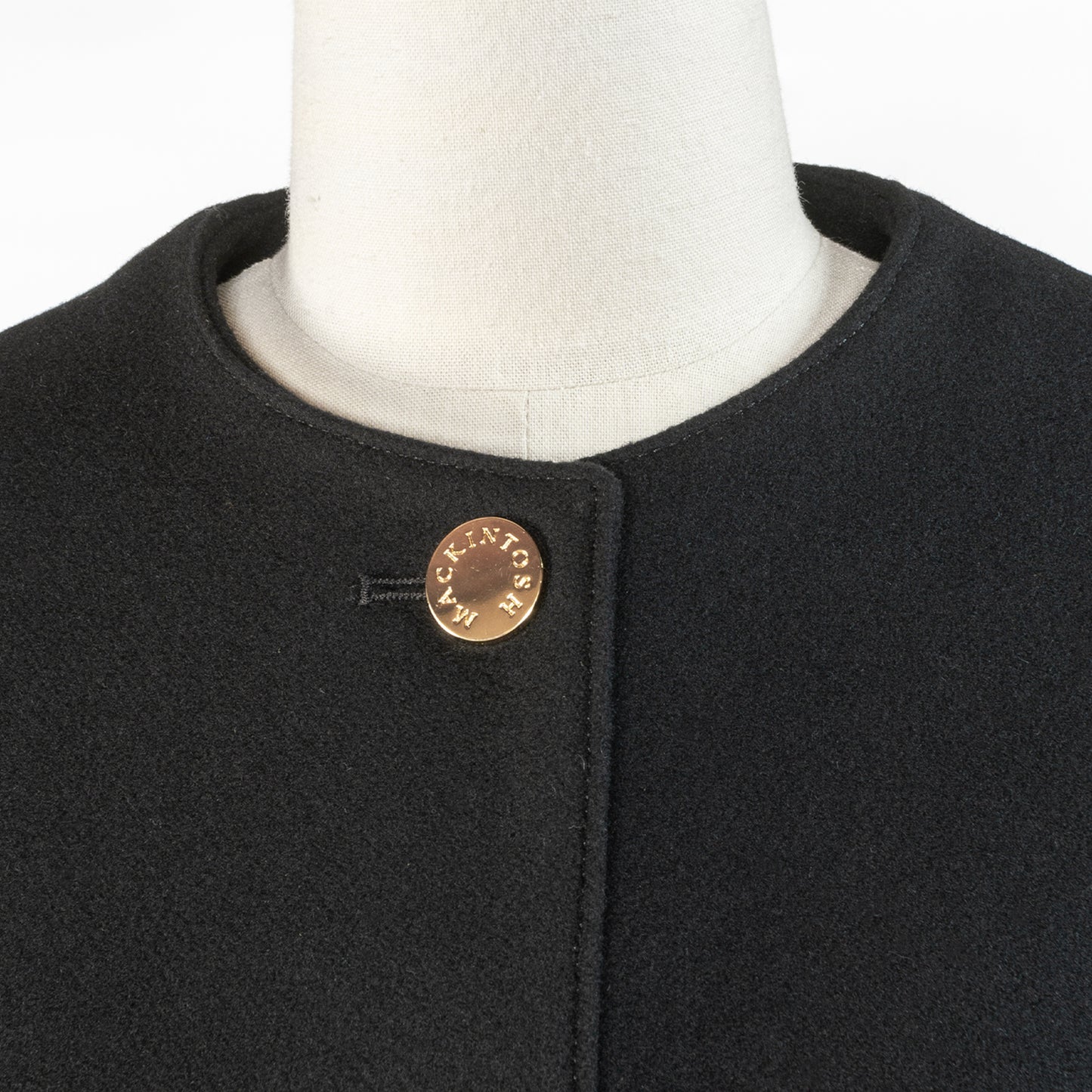 MACKINTOSH NEW HUMBIE NO COLLAR METAL BUTTON