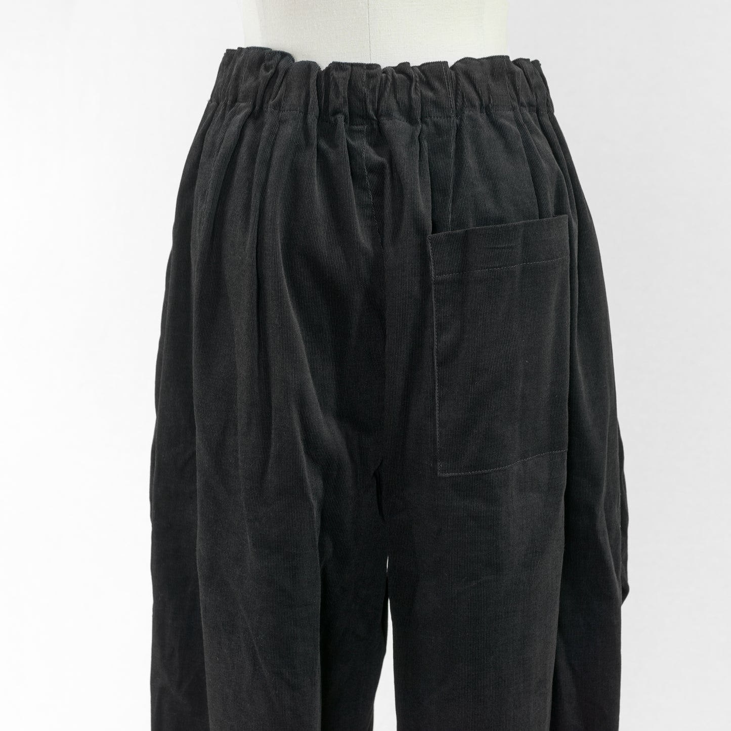 mizuiro ind CORDUROY WIDE CARGO PANTS