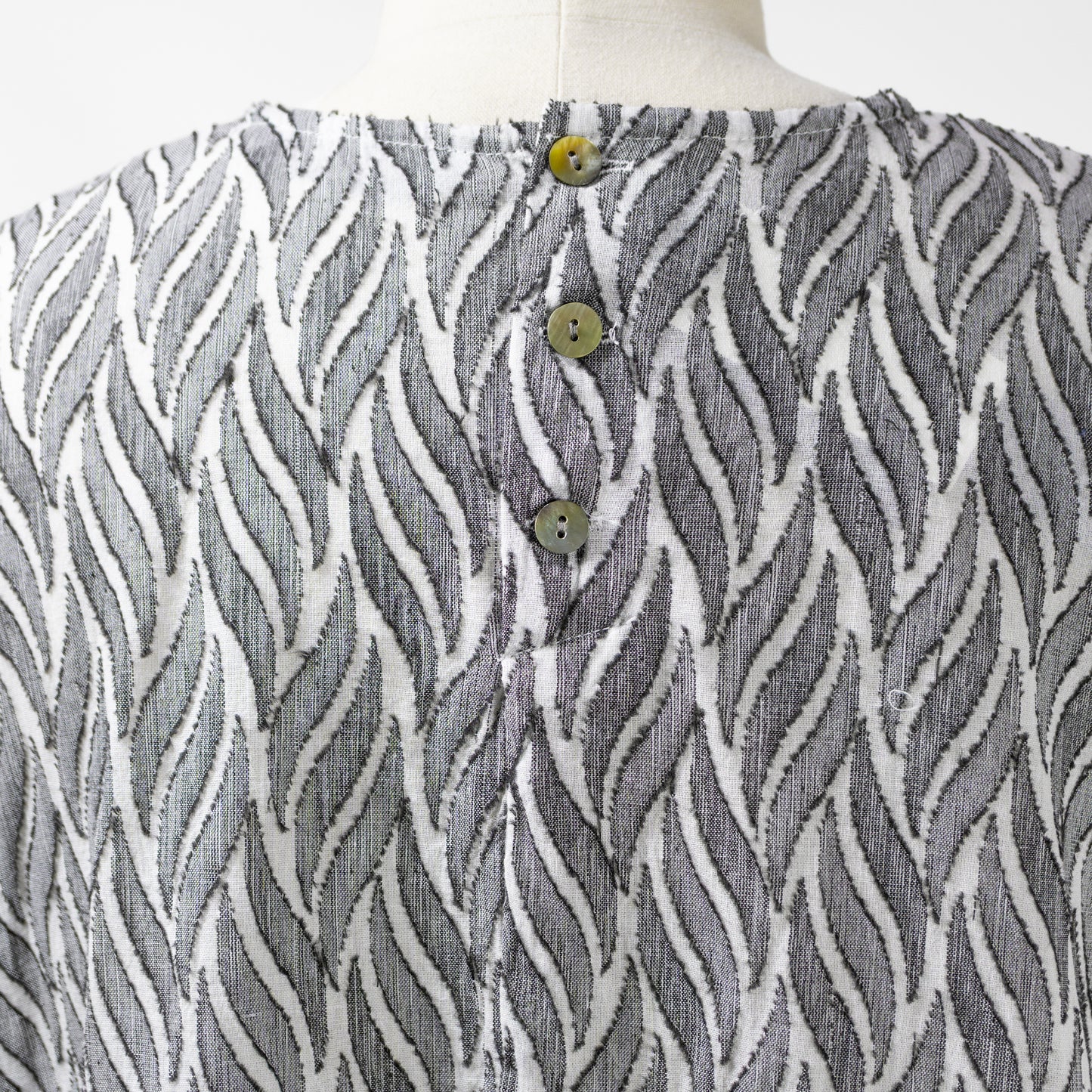 25SS mizuiro ind カットジャガードクルーネックギャザーワンピース