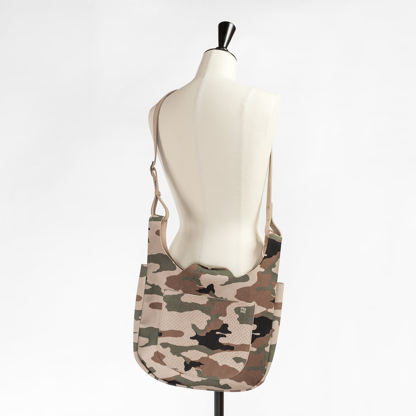 MNNG CLIONE MEDIUM SHOULDER CAMO