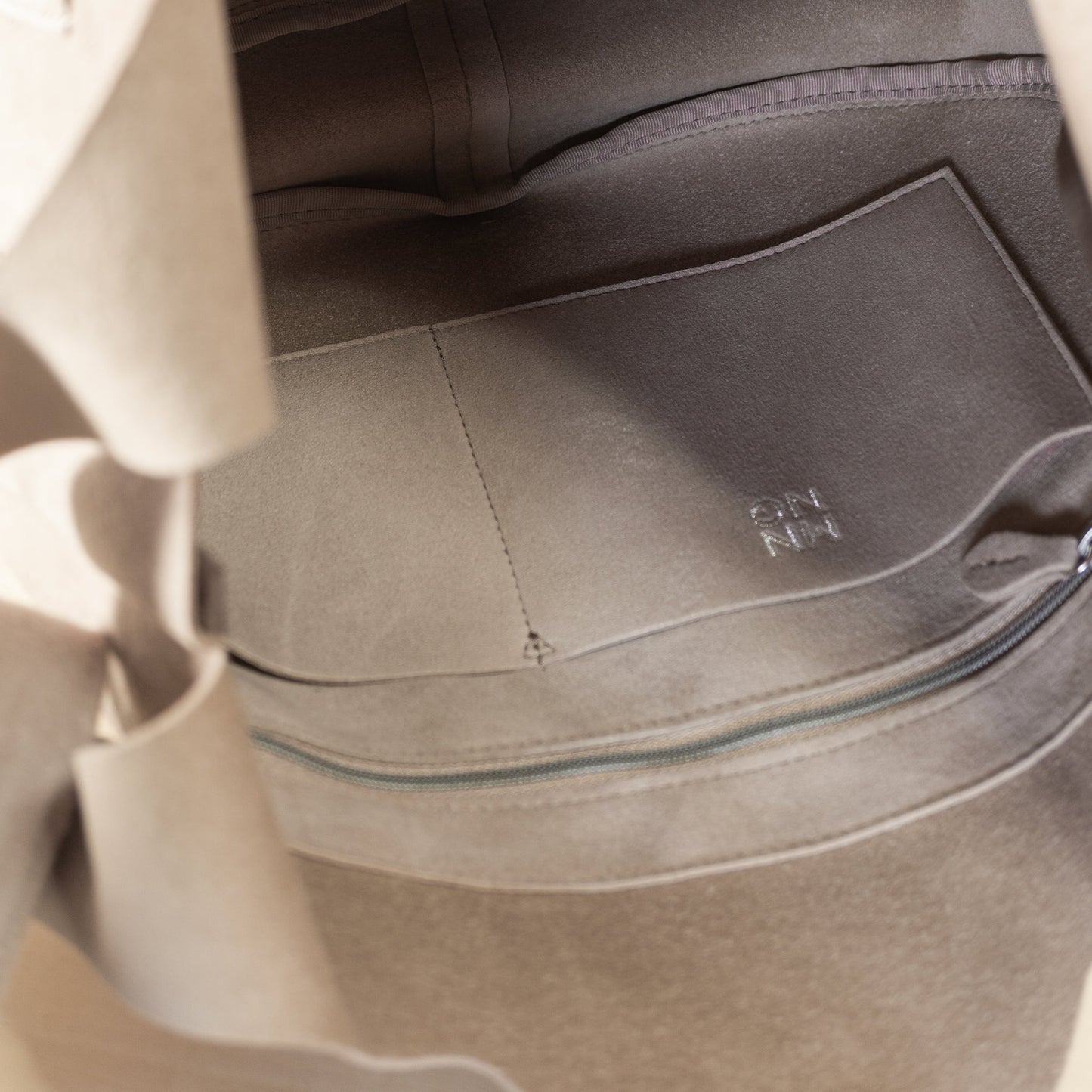 MNNG CLIONE MEDIUM SHOULDER