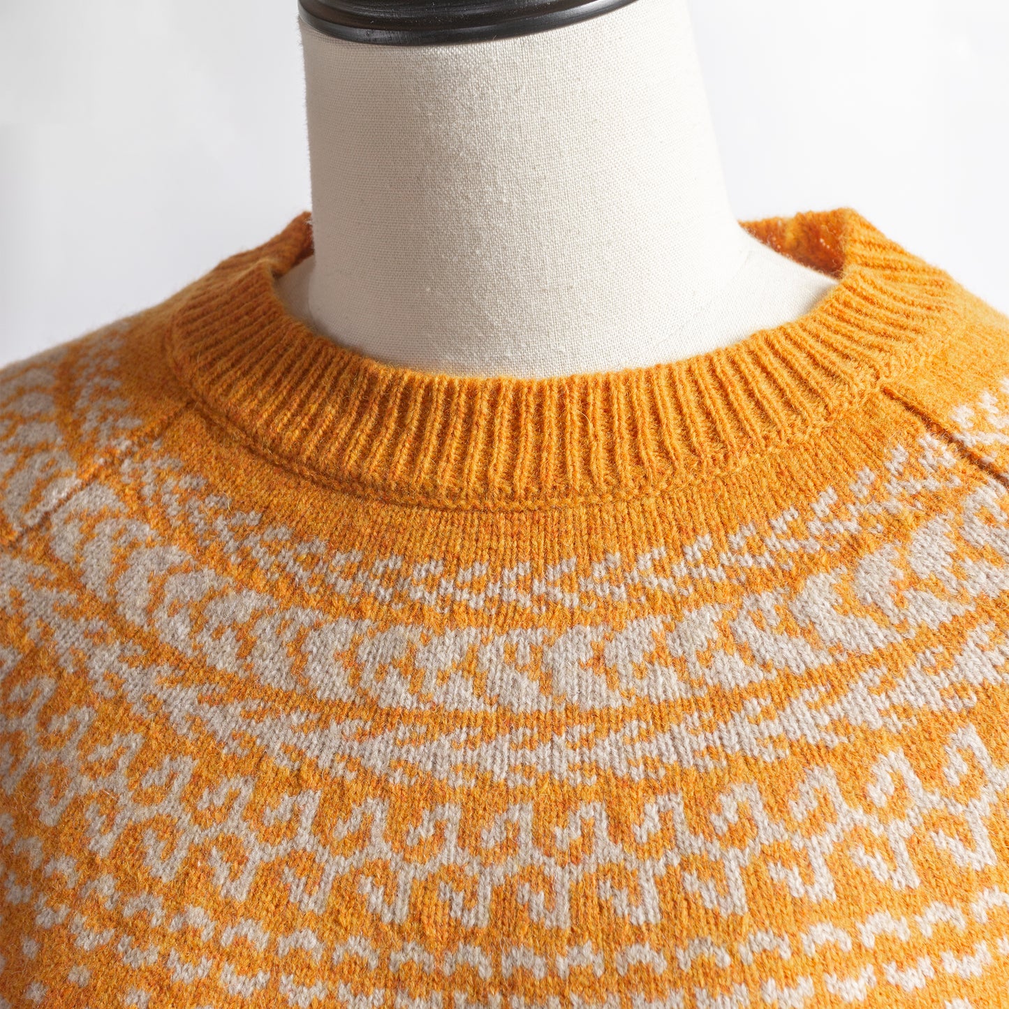NATURAL LAUNDRY LAMB NYLON BRED JACQUARD PULL OVER
