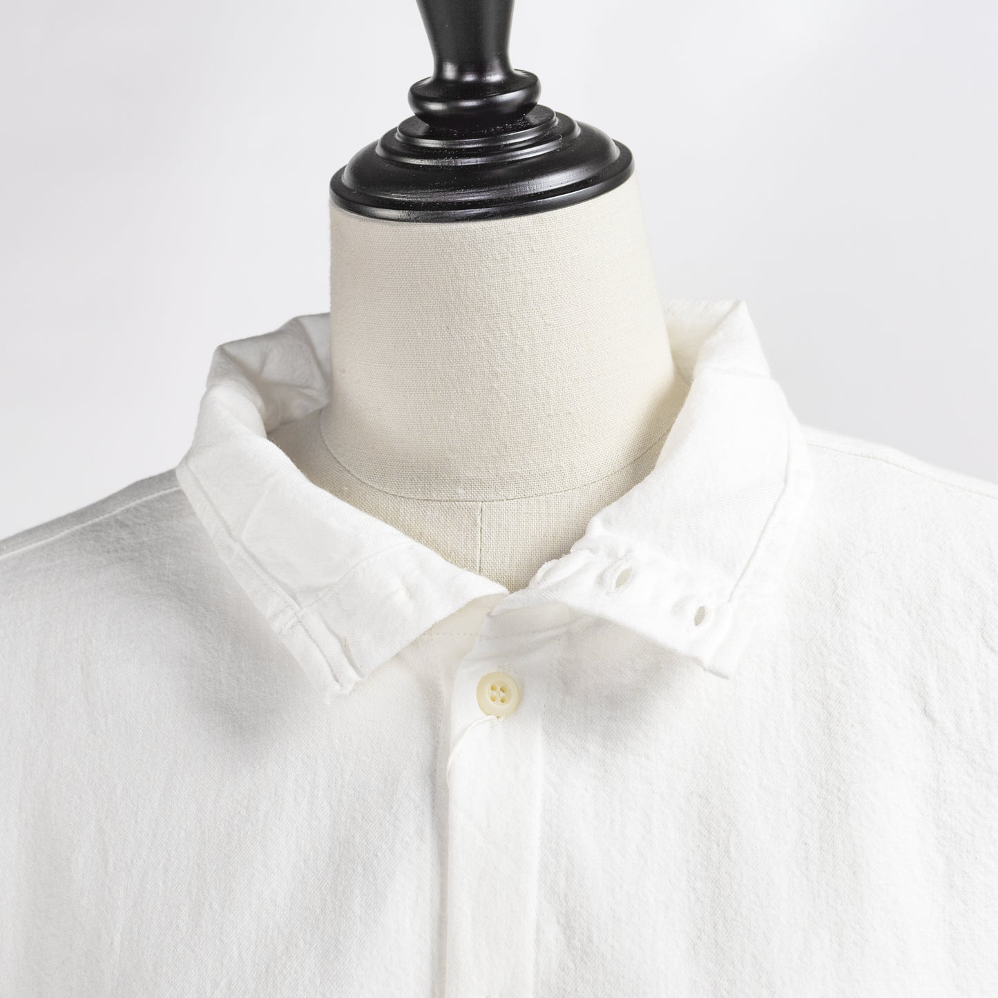 NATURAL LAUNDRY AZUMADAKI HIGH NECK SHIRT