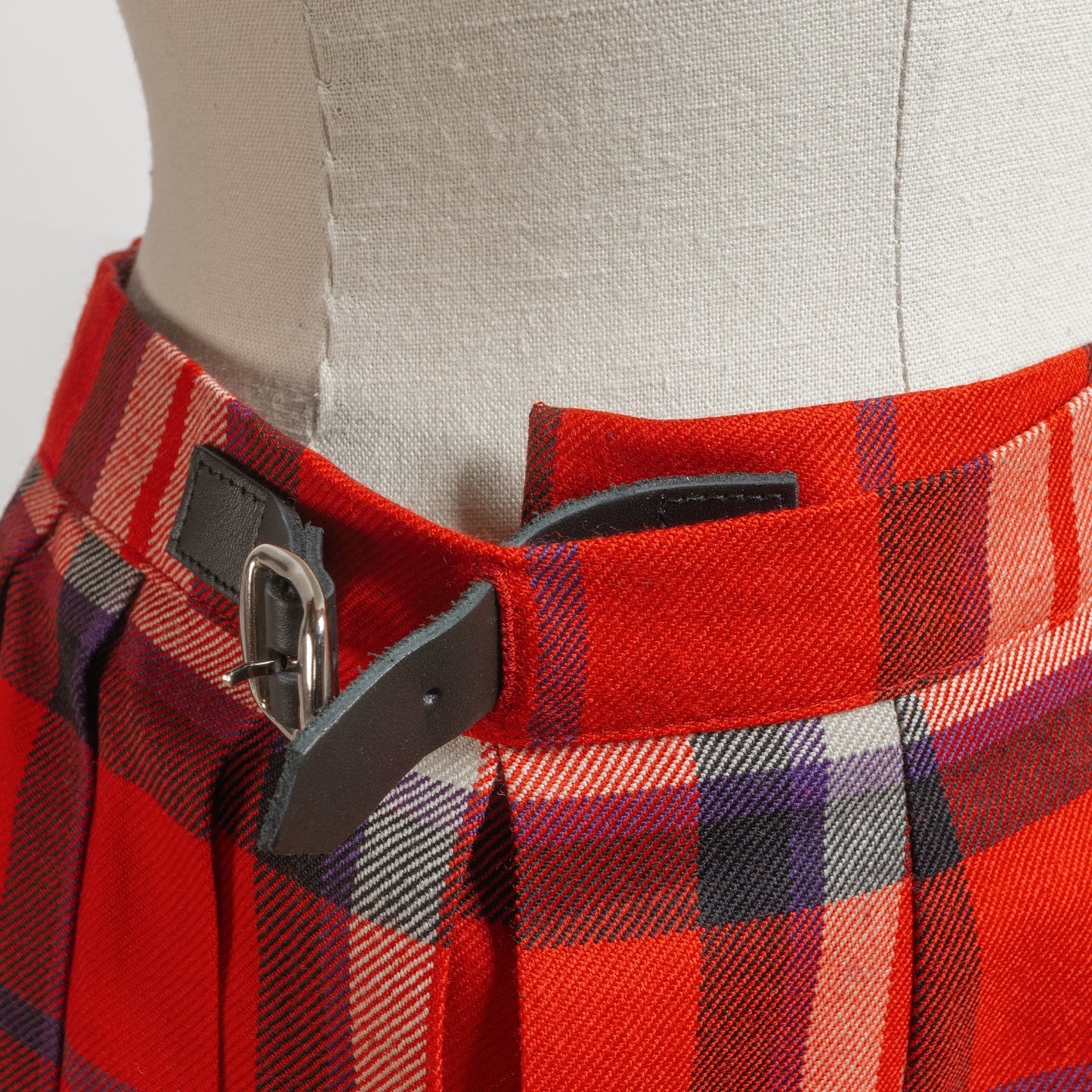O'NEIL OF DUBLIN LONG EASY QUILT 83cm TARTAN