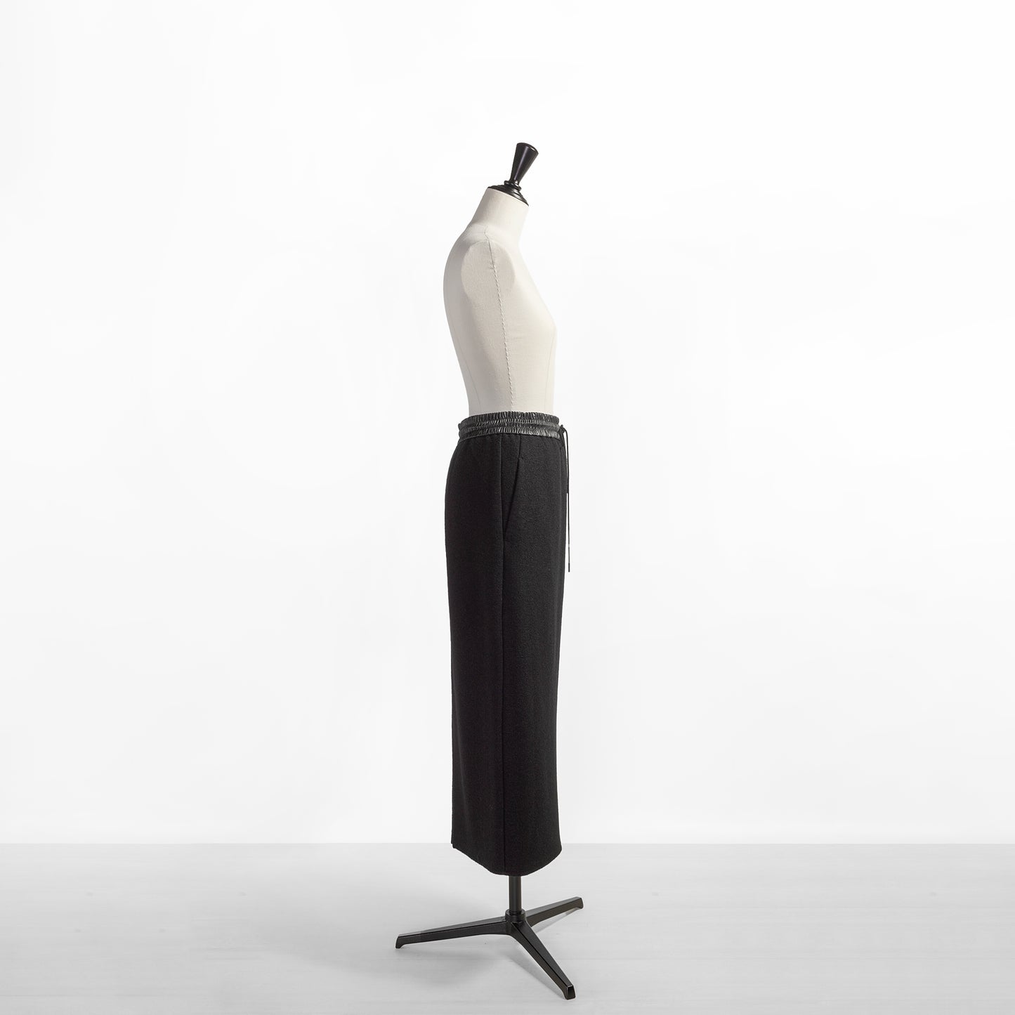 PASSIONE FELT WOOL PENCIL SKIRT