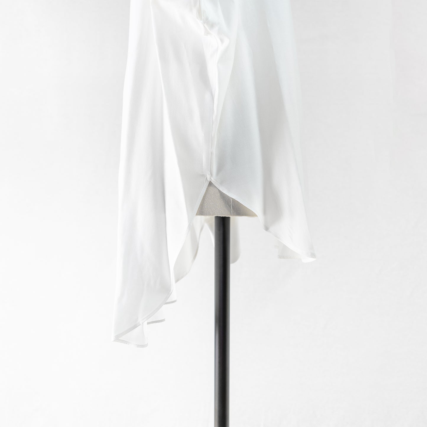 PASSIONE BACK BUTTON BLOUSE