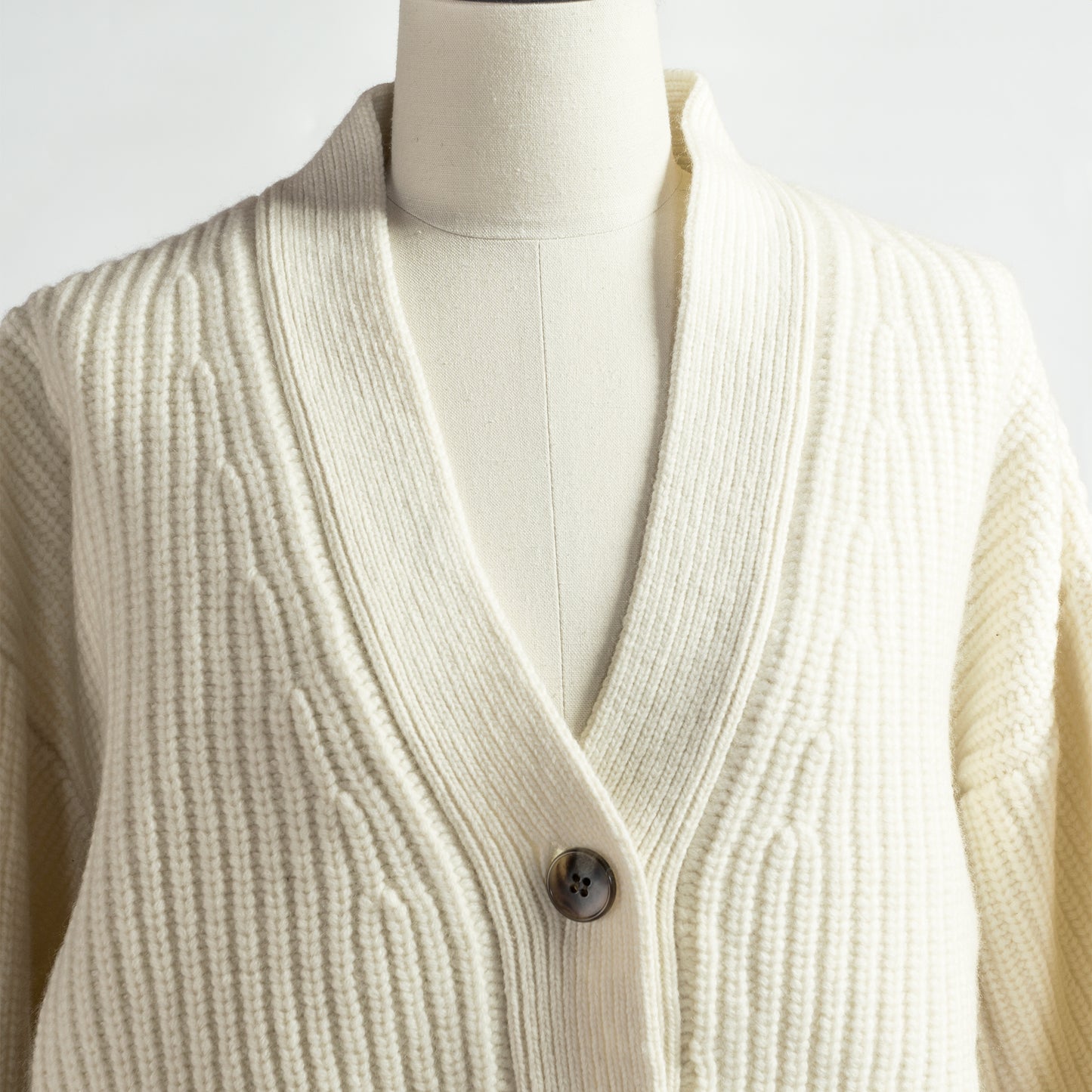SACRA BOILED LAMBWOOL FURROW CARDIGAN
