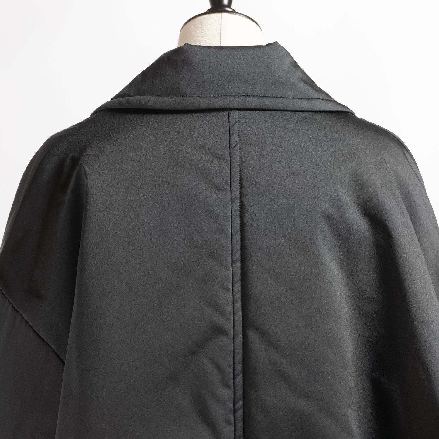 SACRA PADDING TAFFETA SHORT COAT