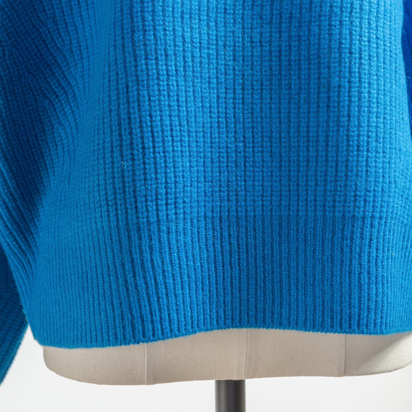SACRA REFINED WOOL FURROW TOP