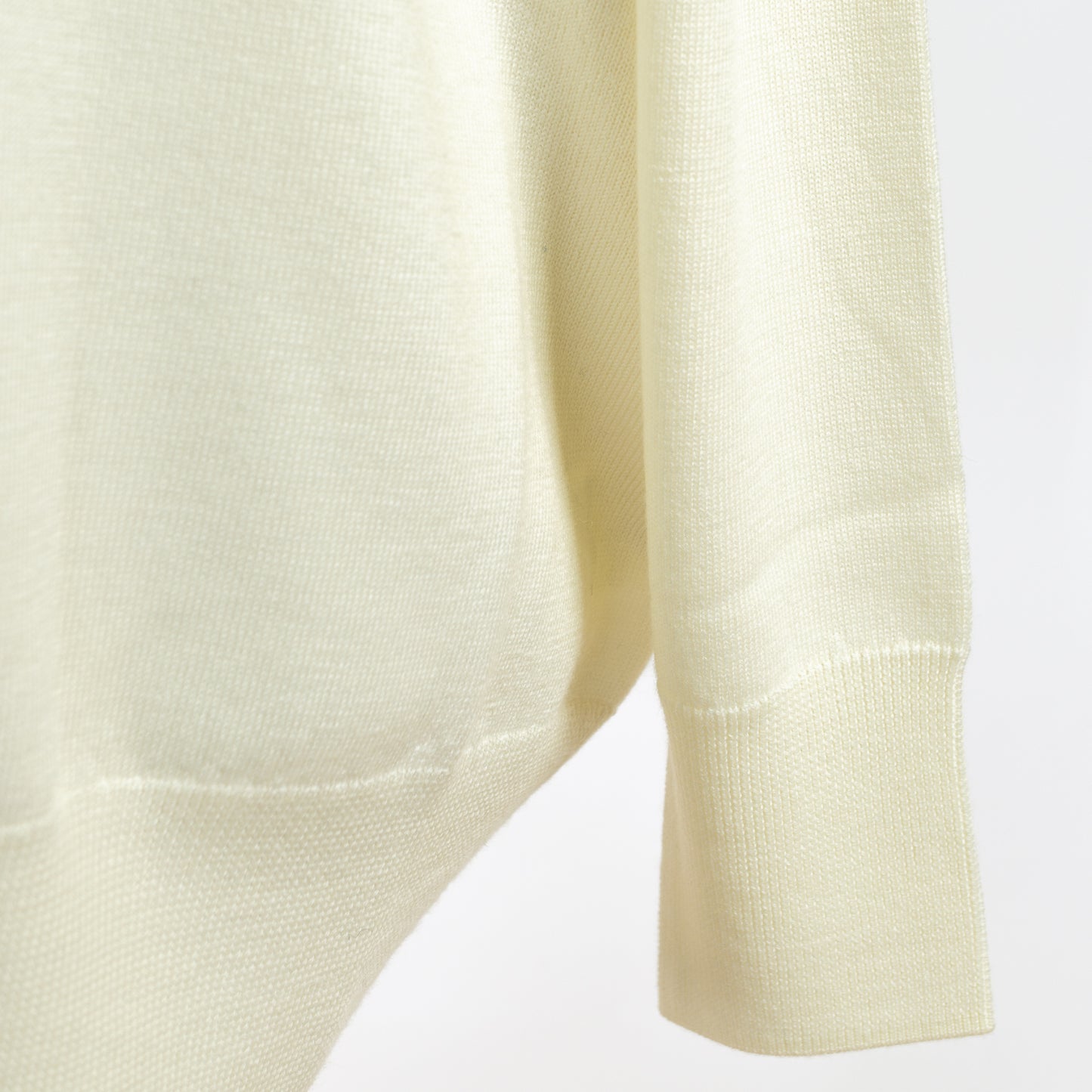 SACRA EXTRA FINE MERINO TOP