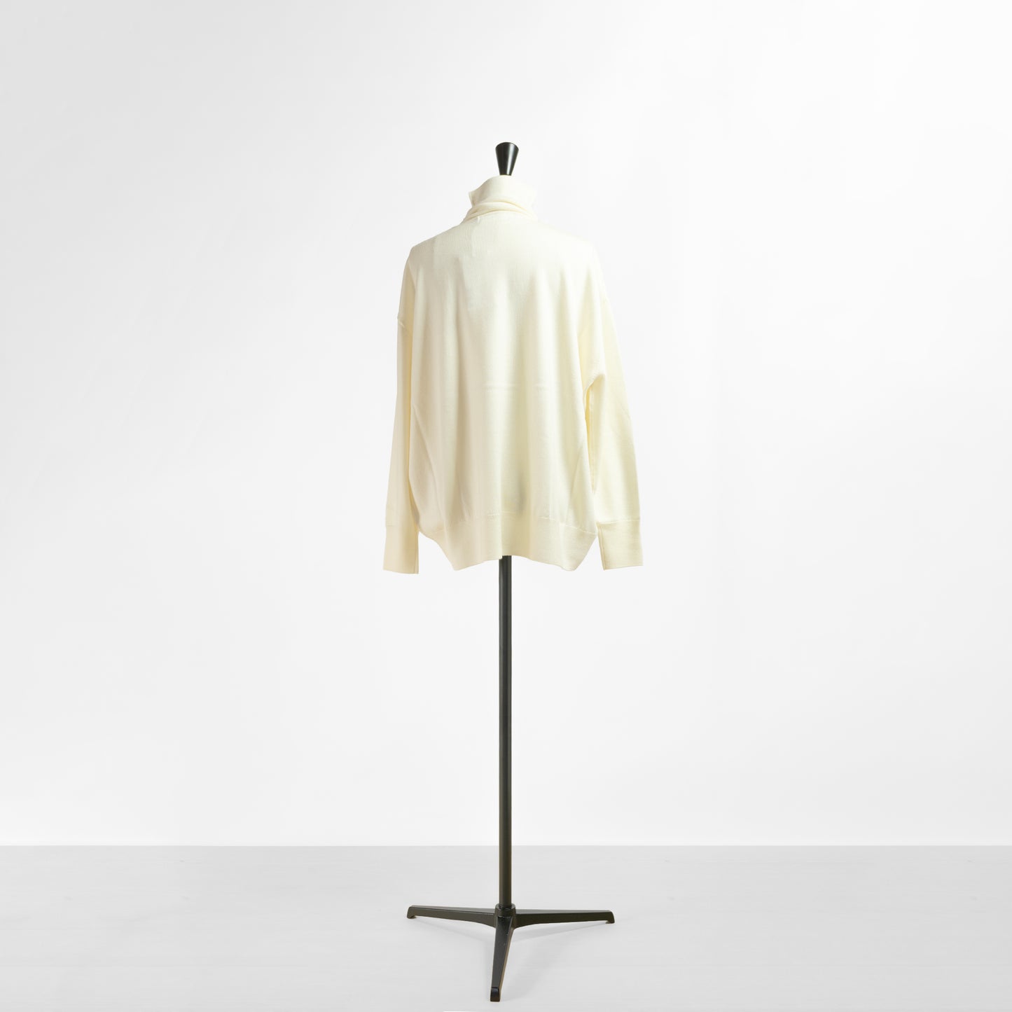 SACRA EXTRA FINE MERINO TOP
