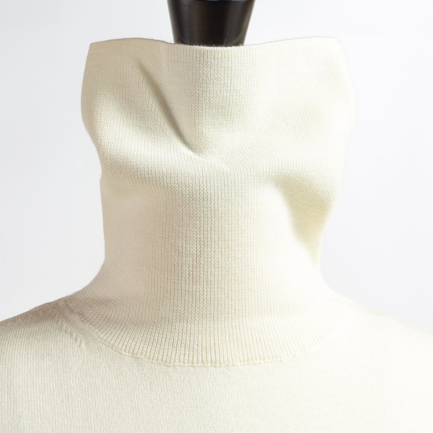 SACRA EXTRA FINE MERINO TOP