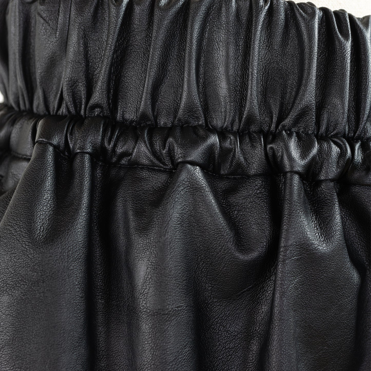 SACRA SYNTHETIC LEATHER SHORTS