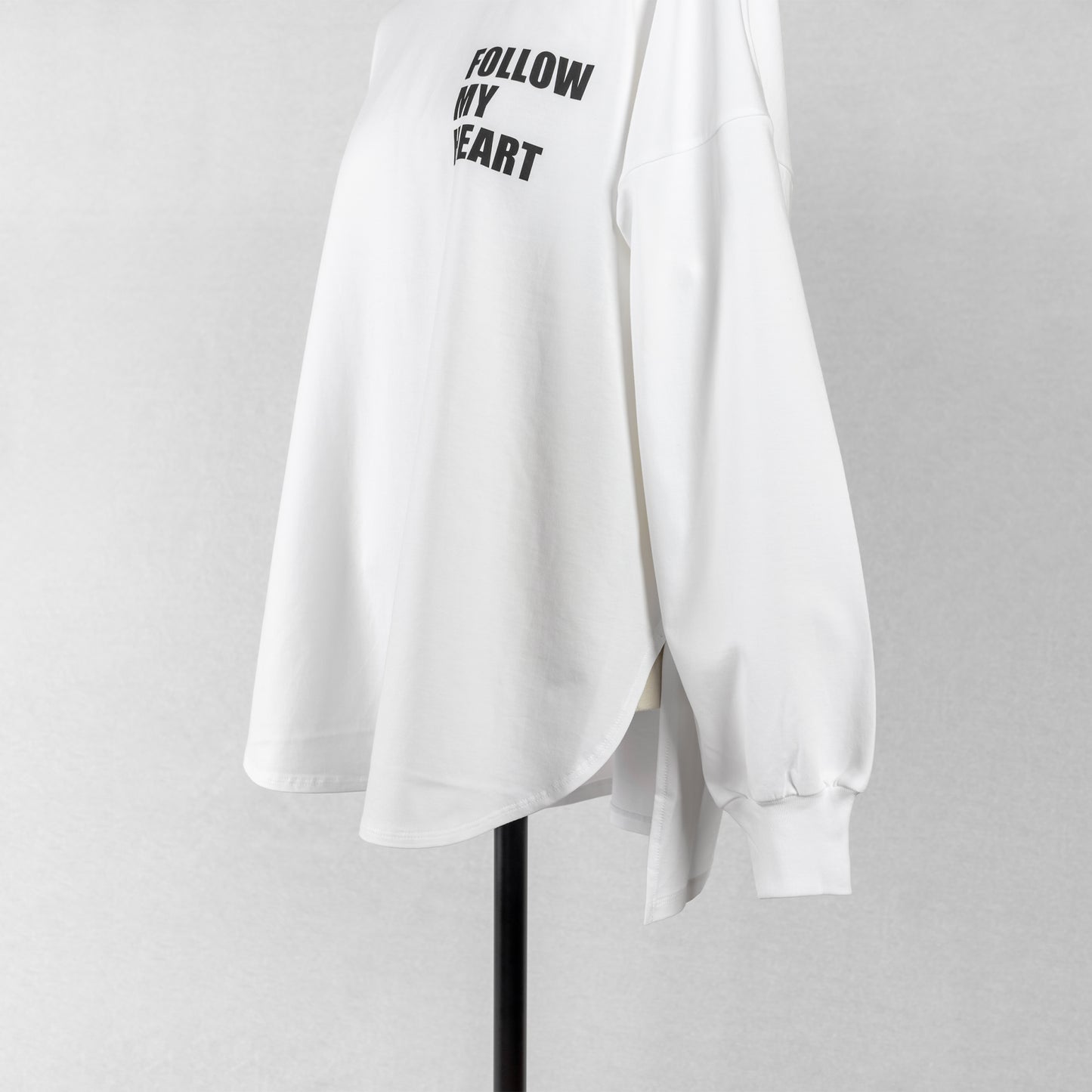 SACRA PREMIUM COTTON LOGO TOP