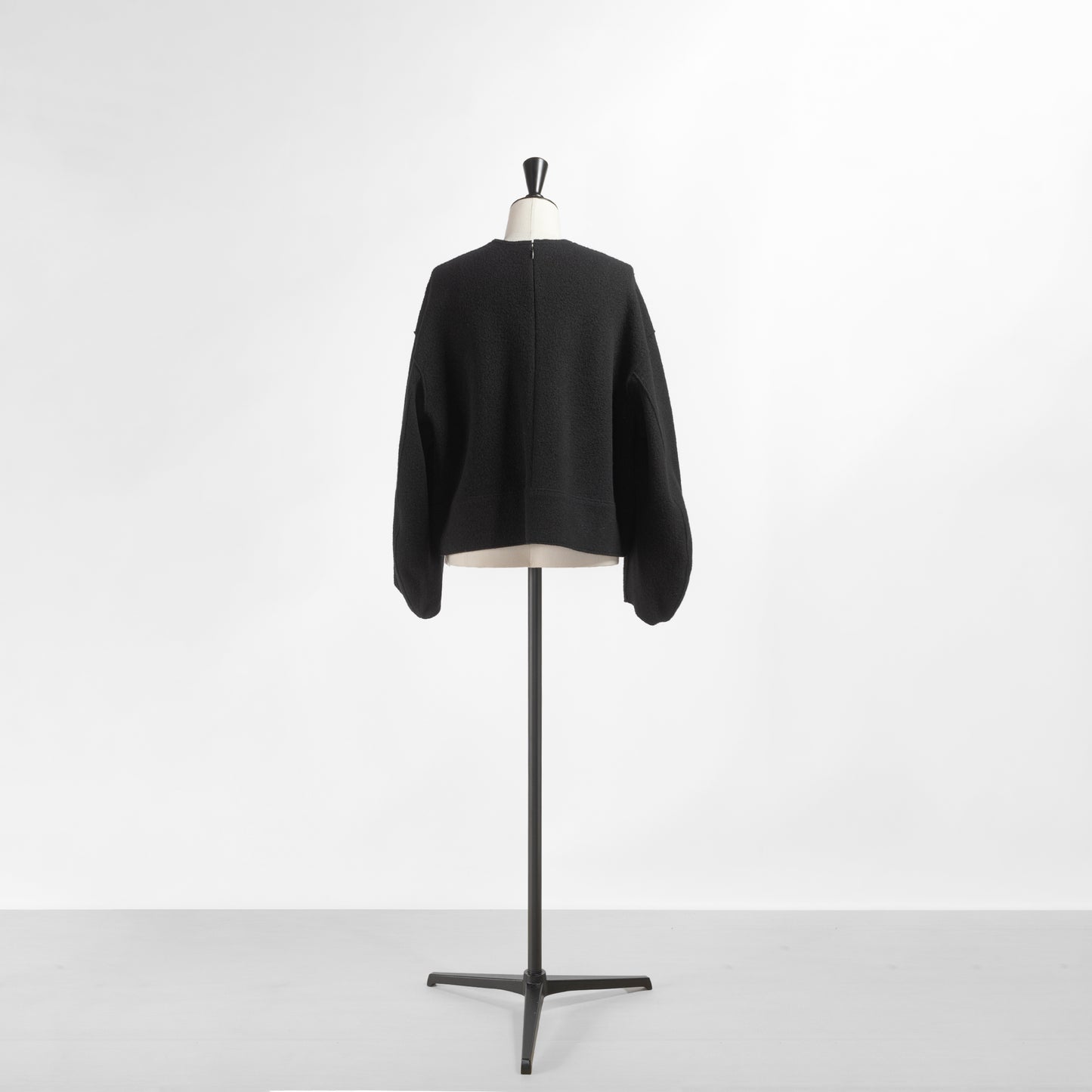SACRA WOOL PILE TOP