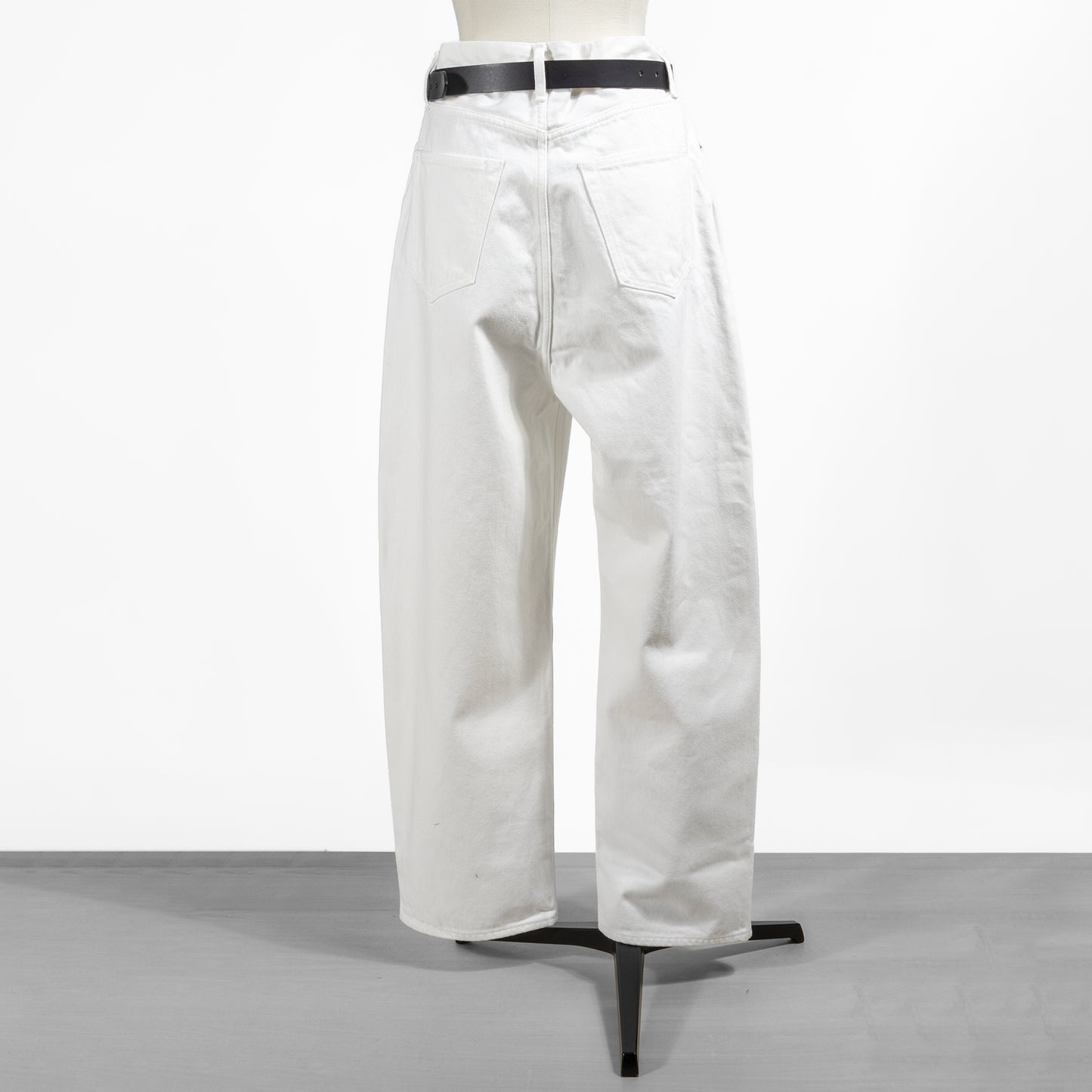 25AW SACRA ヴィンテージ デニムパンツ 125522111