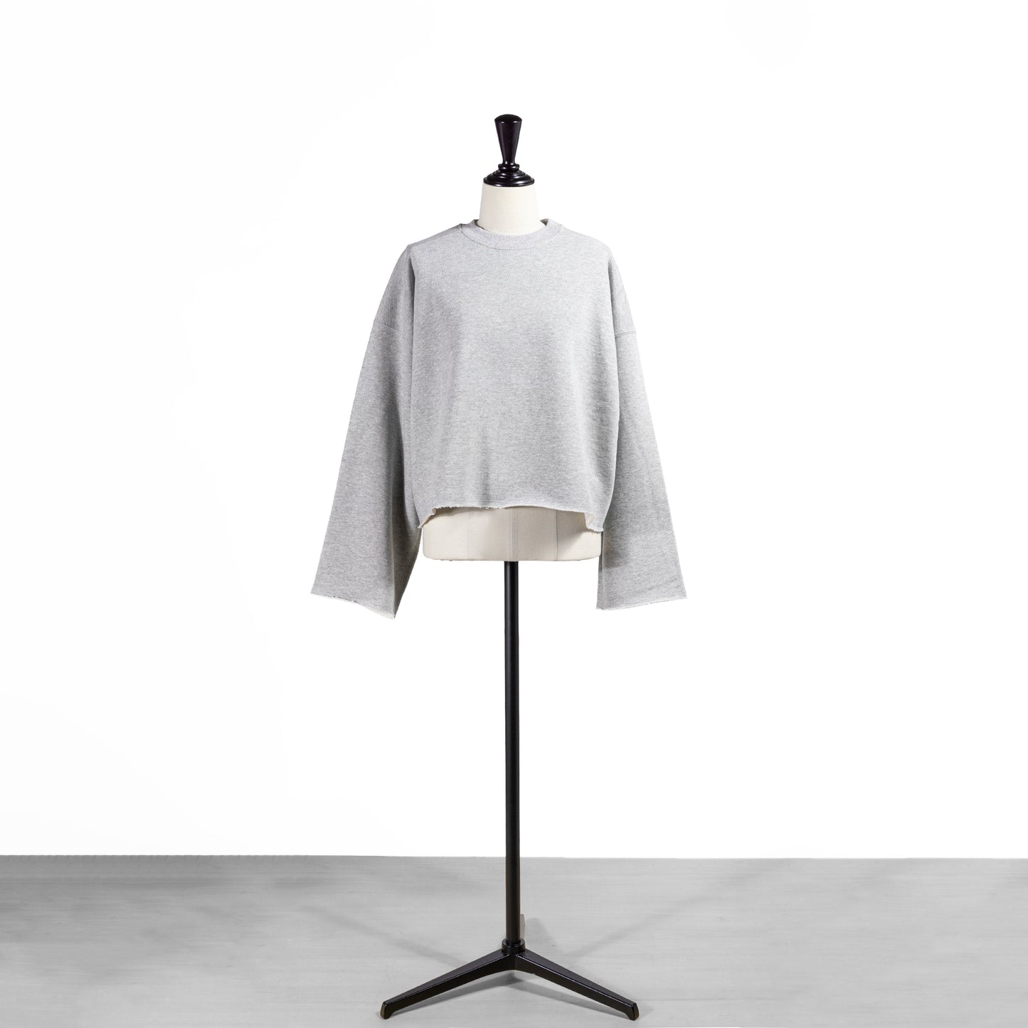 25AW SACRA プレミアムフリースクロップドトップ 125550091