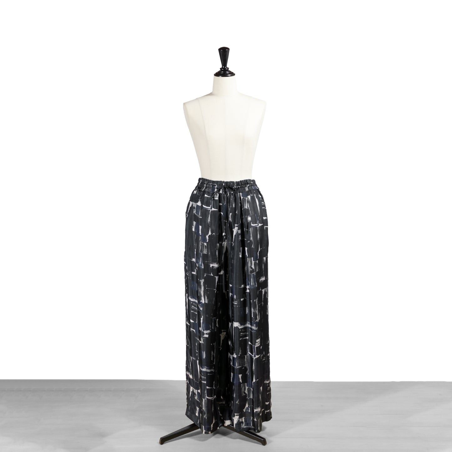 25AW SACRA ブラッシュペインティングパンツ 125510112