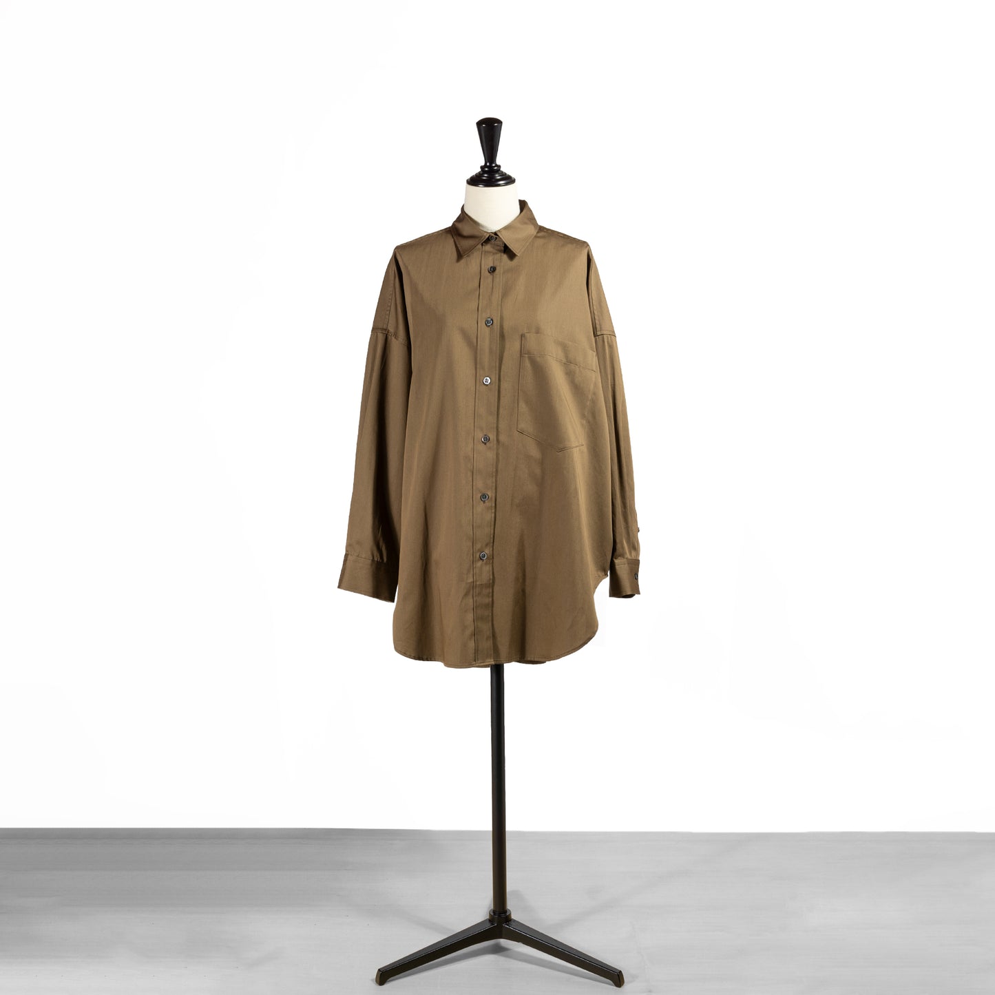 25AW SACRA スペリオルコットンポプリンシャツ 125517071