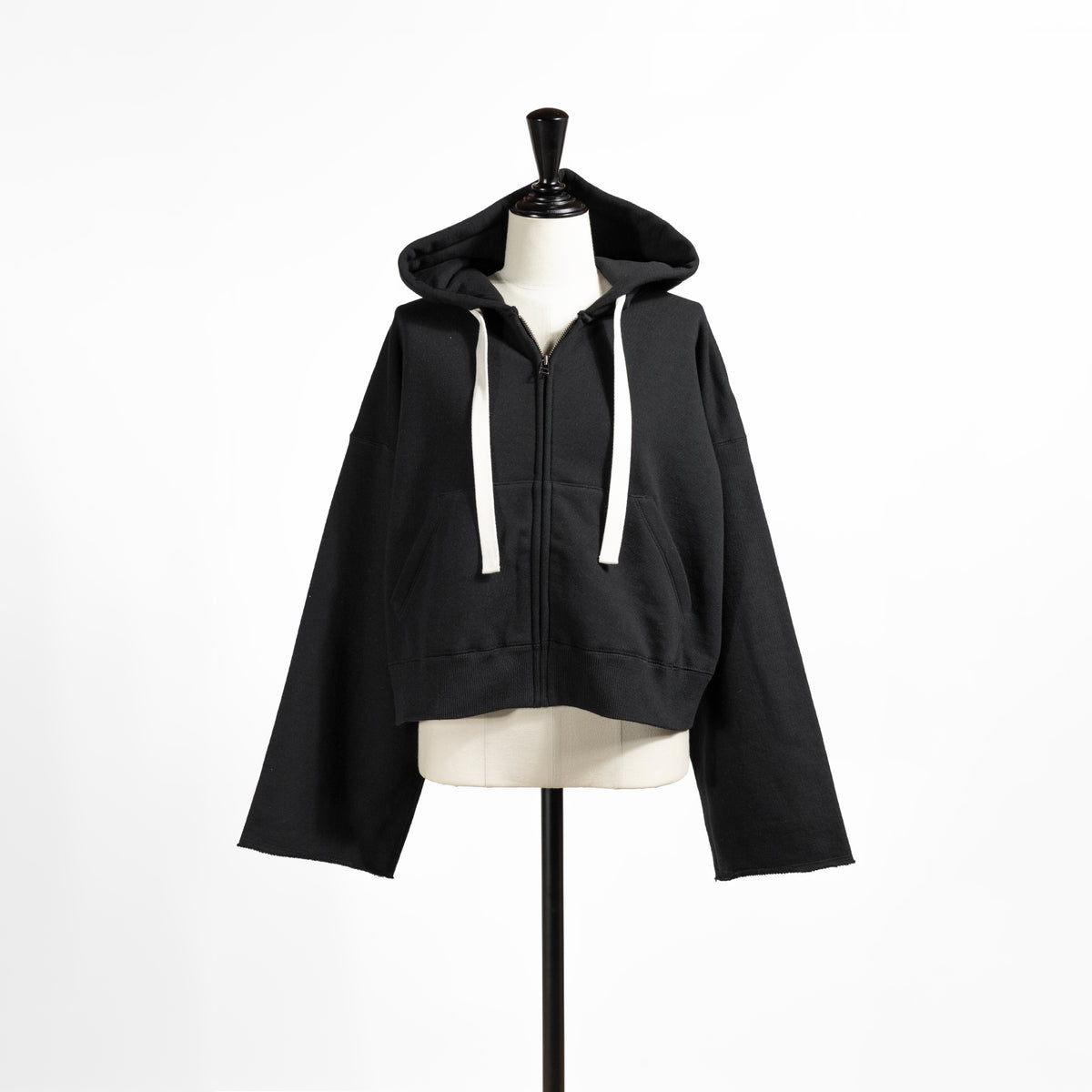 26AW SACRA プレミアムフリース ジップフーディ 126540091