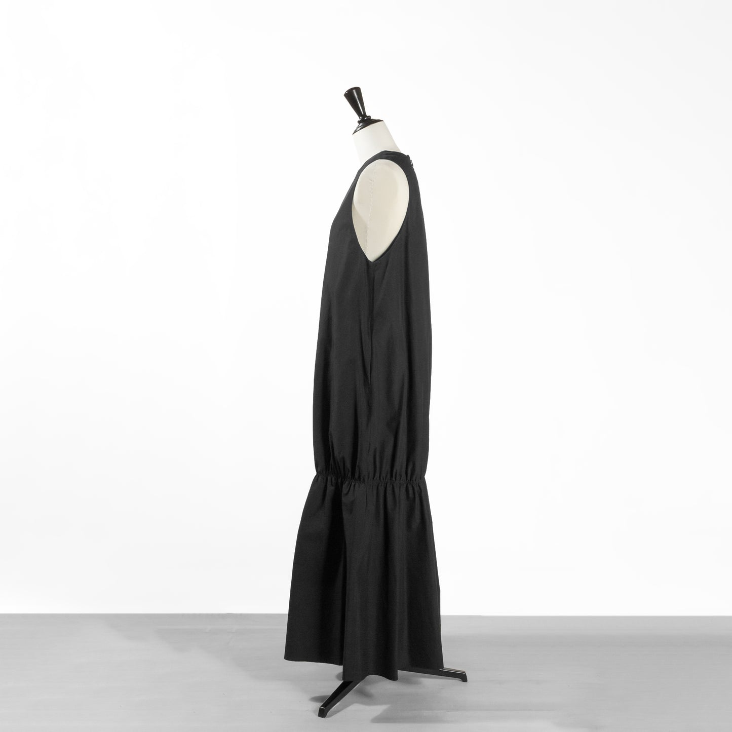 25SS SACRA コットンナイロンリップルドフィニッシュワンピース