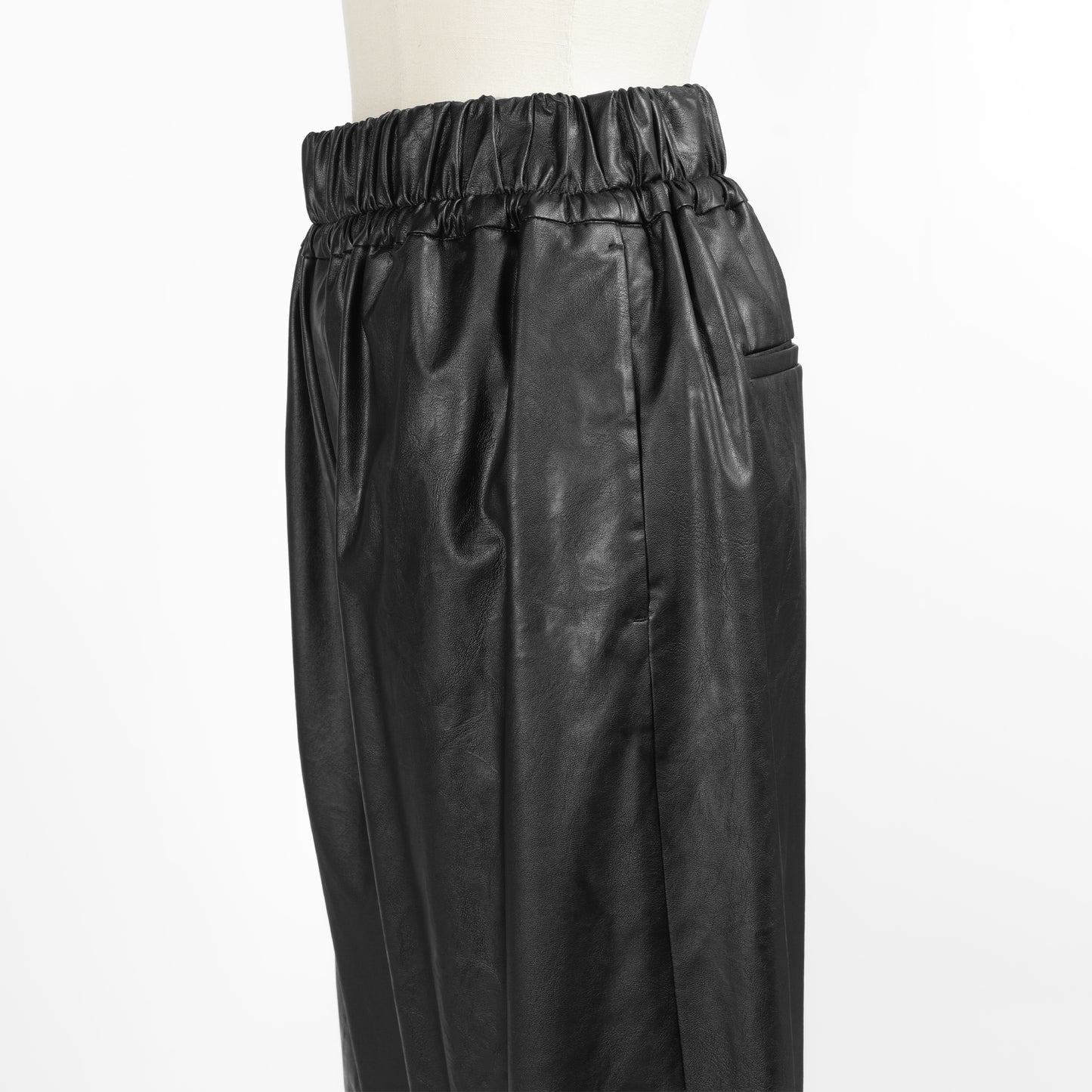 25AW SACRA シンセティックレザーパンツ 125521111