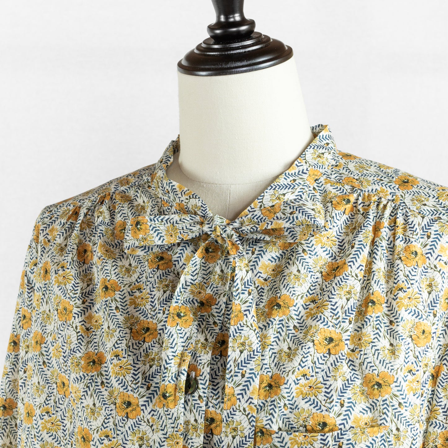 SARAHWEAR <MARIN> LIBERTY PRINT “DEMETER” BOW TIE BLOUSE
