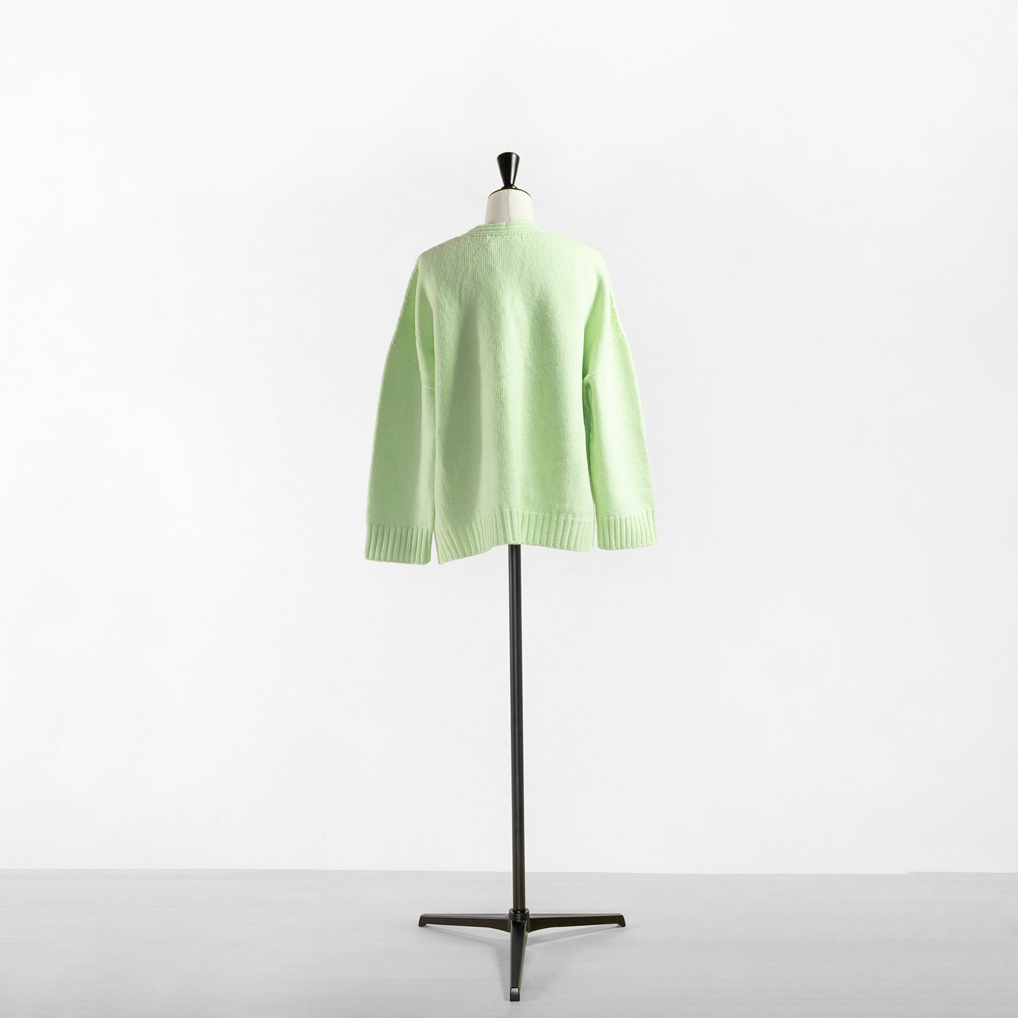 SARAHWEAR OOKINA BOTANNO V-NECK CARDIGAN