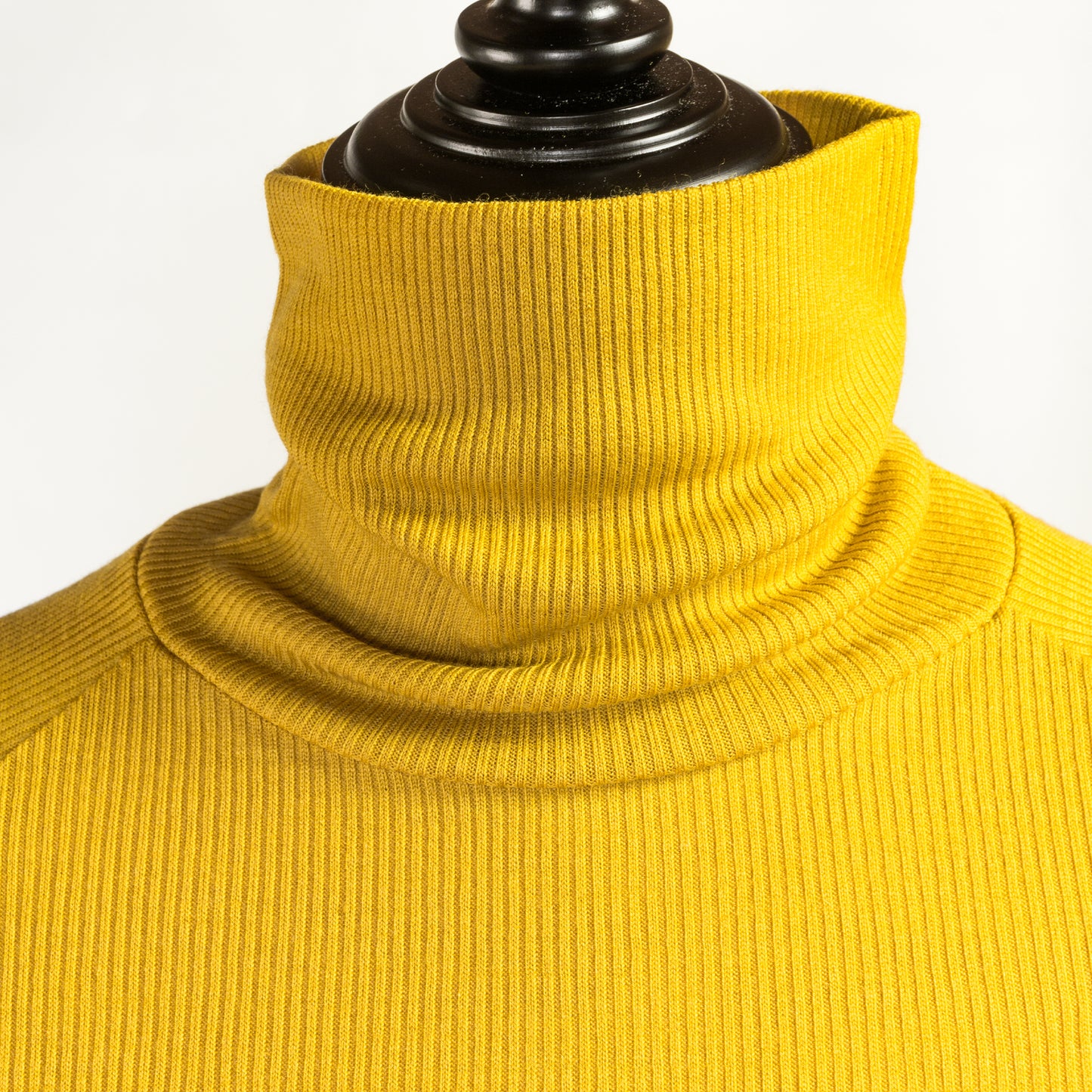 SARAHWEAR WOOL TEREKO RAGLAN TURTLE
