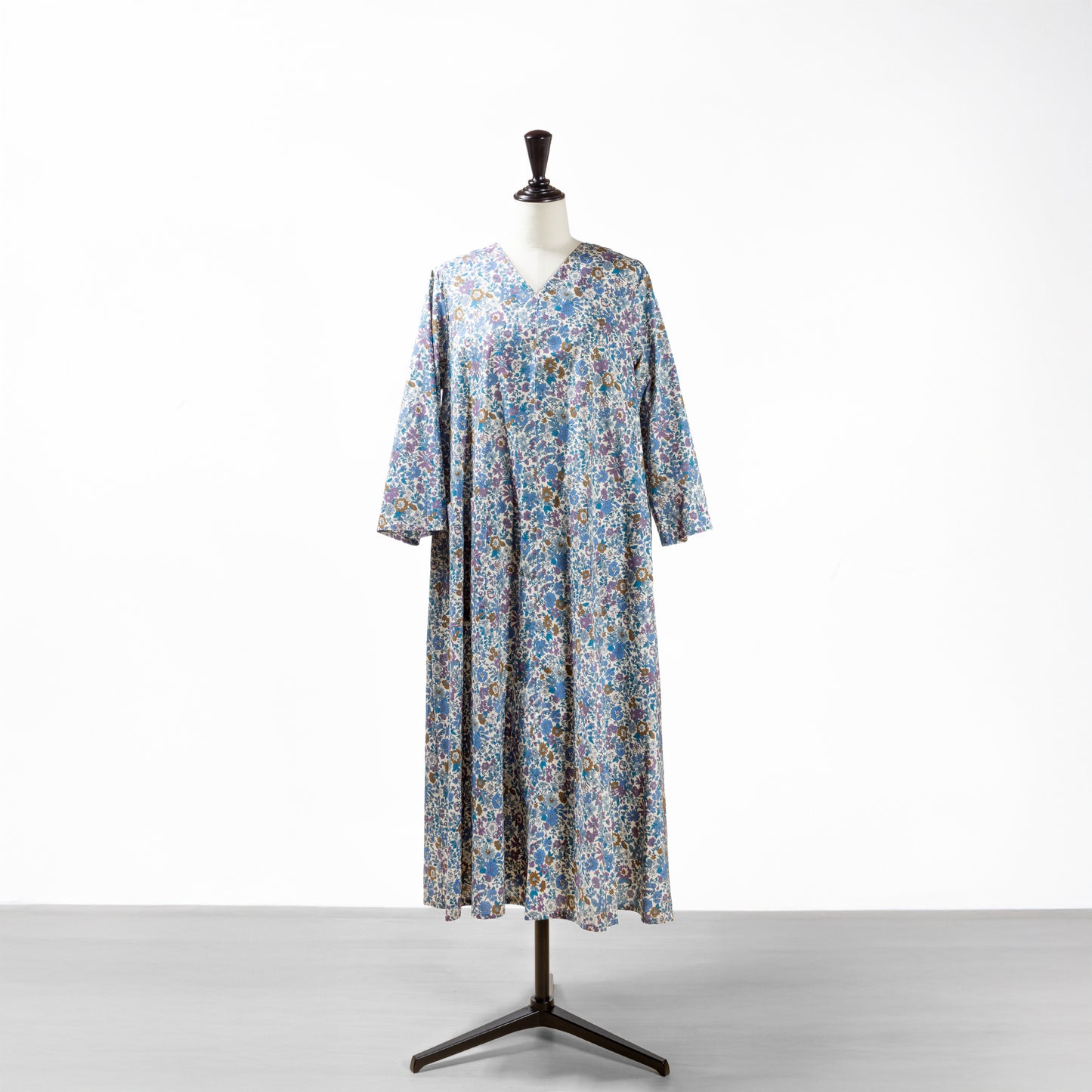 25SS SARAHWEAR リバティプリント<Emily>Vネックドレス