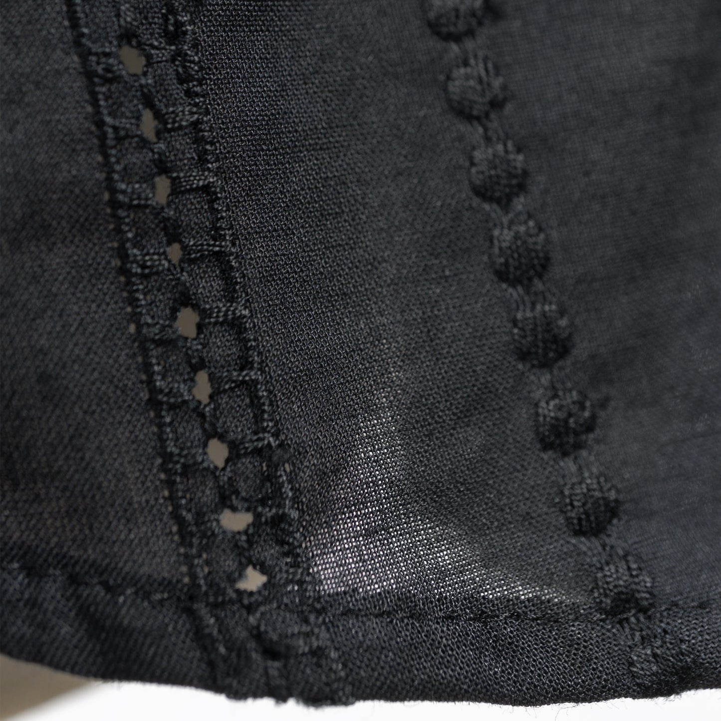 25AW SARAHWEAR <Sumire>エンブロイダリー肩ギャザーブラウス ストライプ C53052