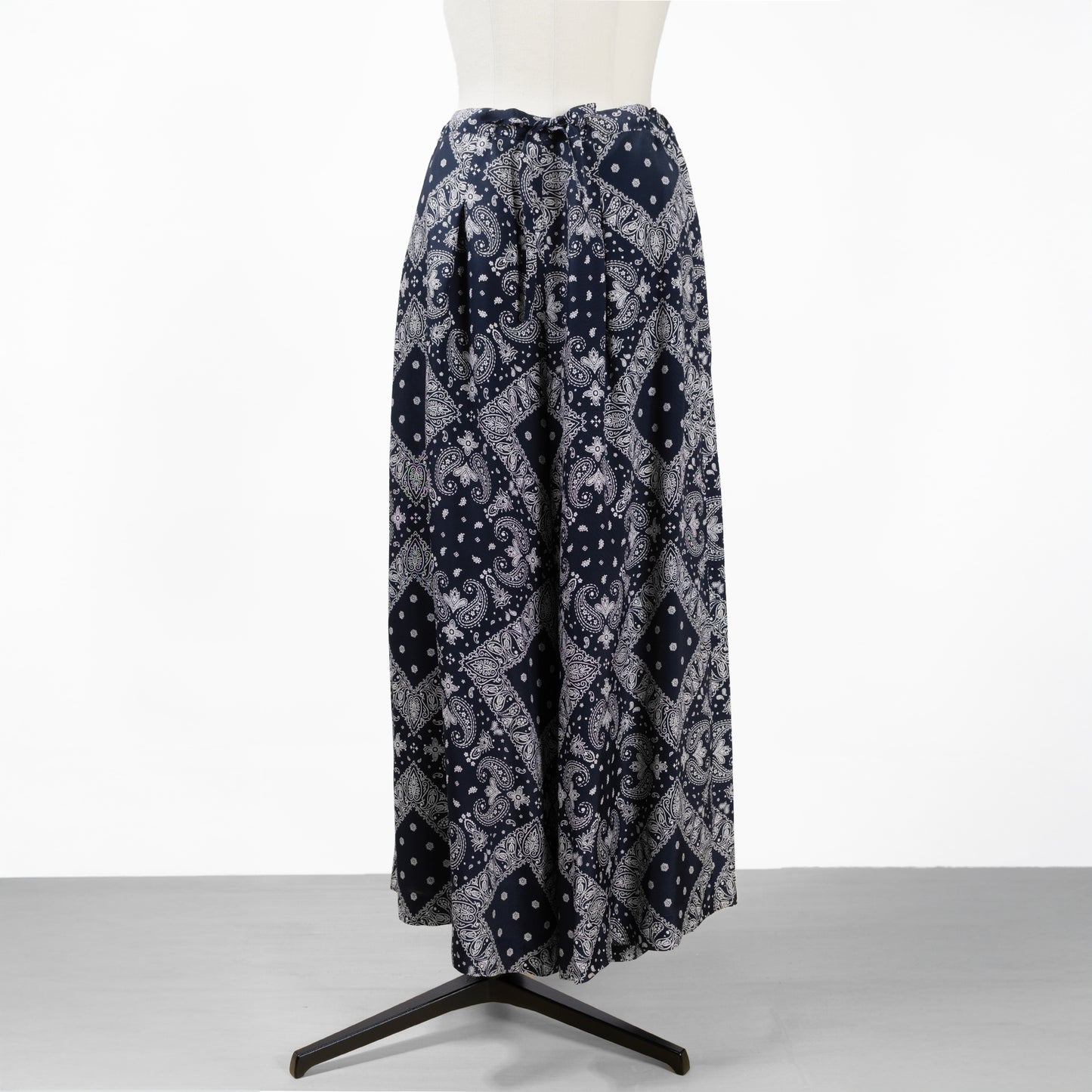 25SS SARAHWEAR <Tamiyo>バンダナプリントレーヨンワイドパンツ