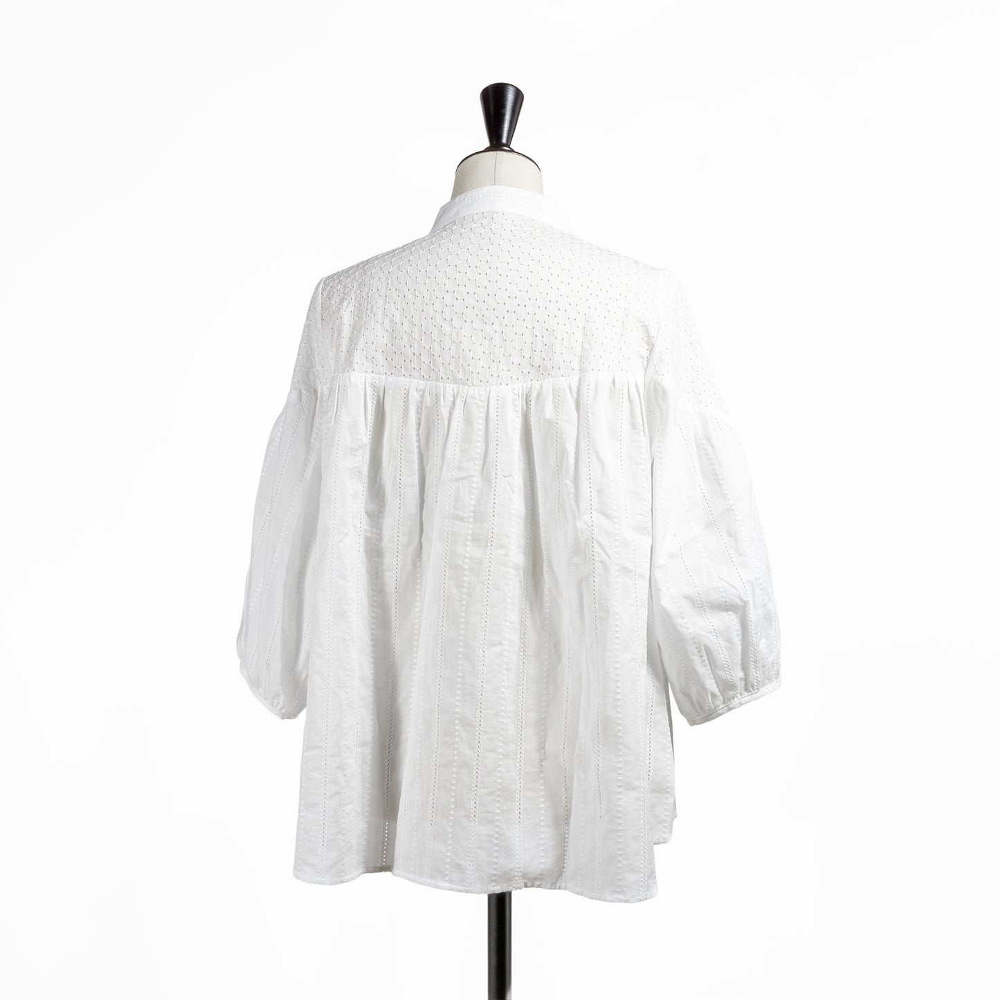 25AW SARAHWEAR <Lily>エンブロイダリー×エンブロイダリー ギャザーブラウス C53051