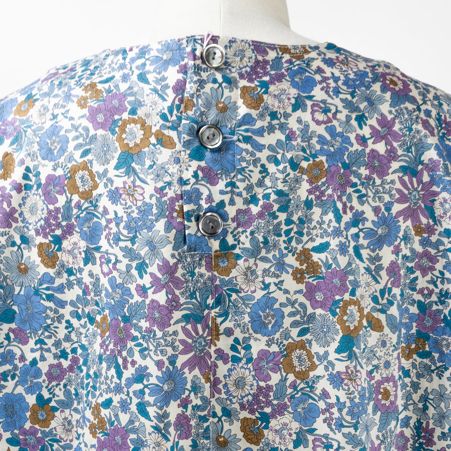 25SS SARAHWEAR リバティプリント<Emily>Vネックドレス