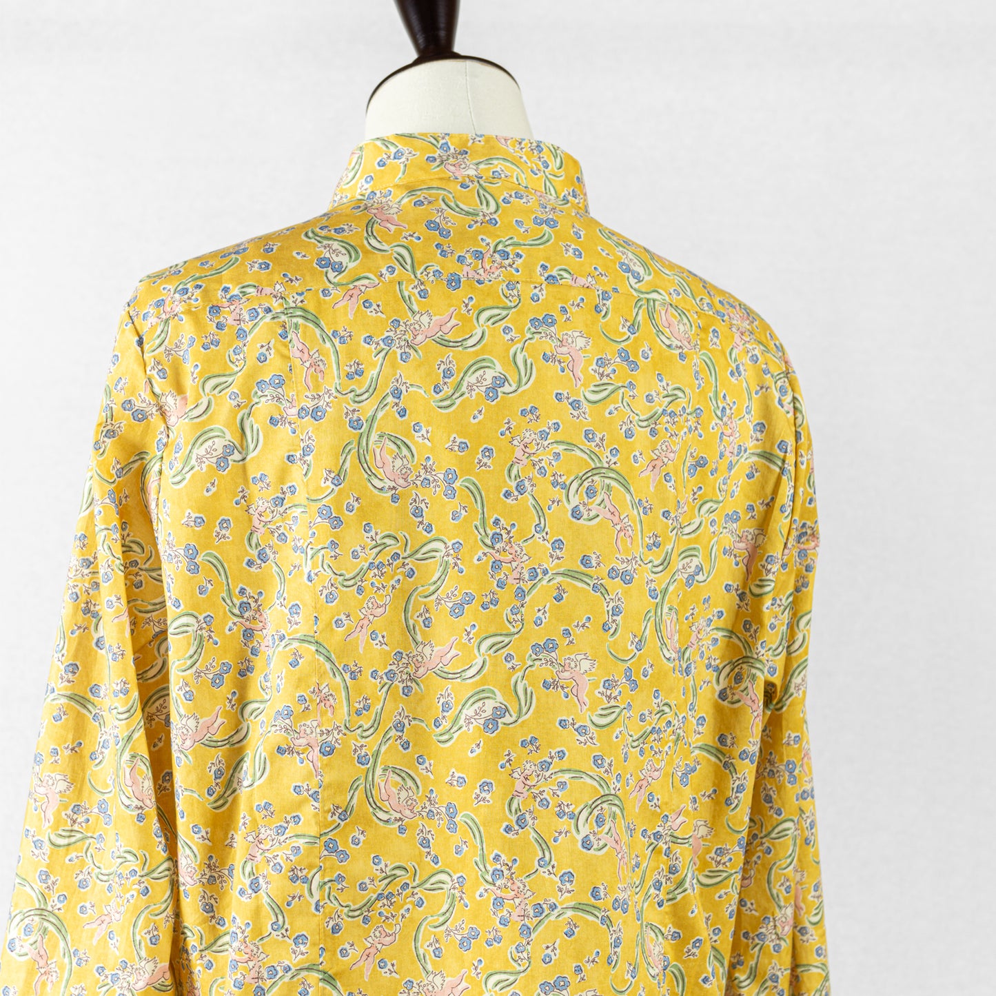 SARAHWEAR LIBERTY PRINT “Love Grandma Lyn” STAND COLLAR BLOUSE